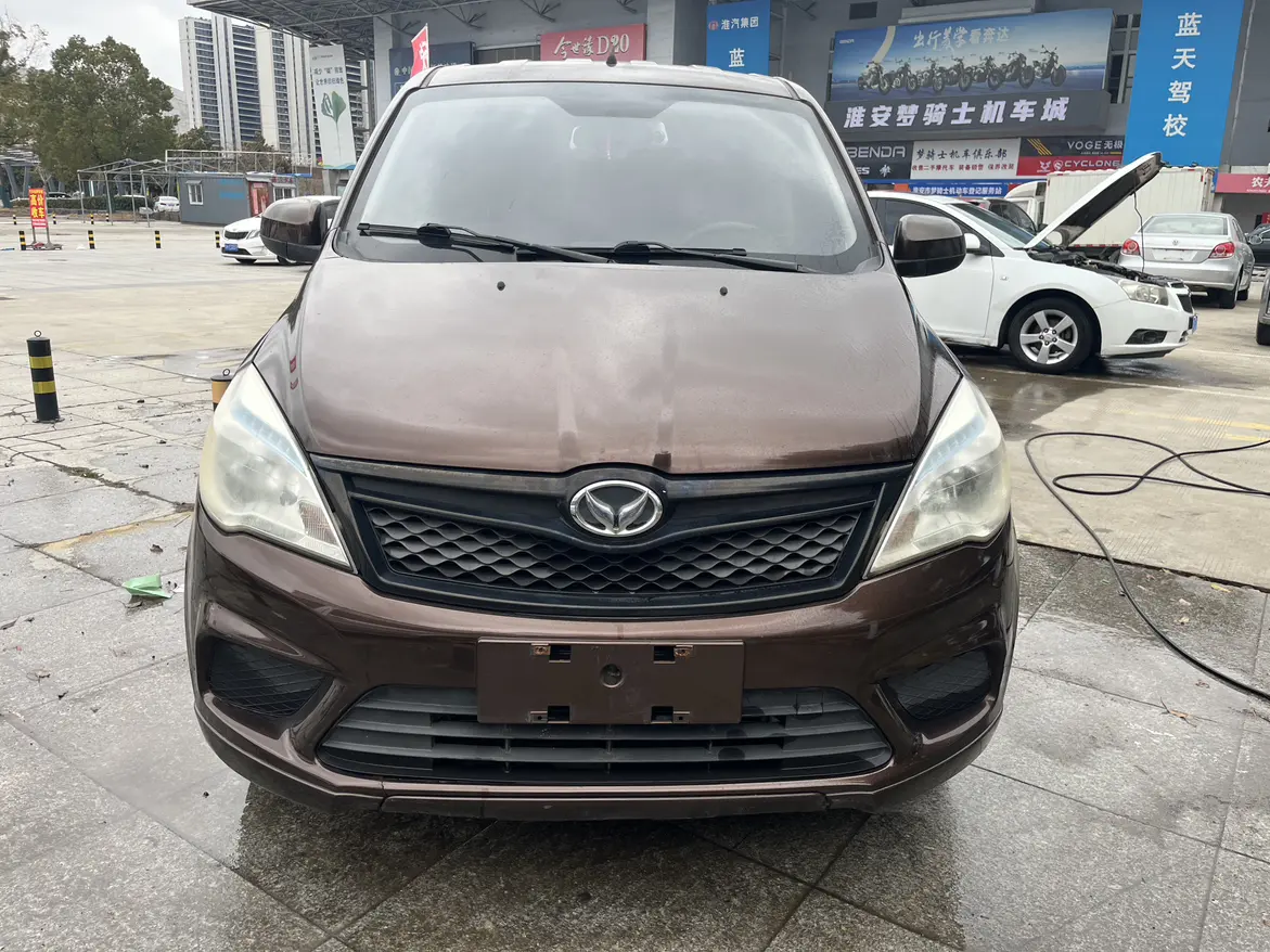 BAIC Huansu H2  из Китая