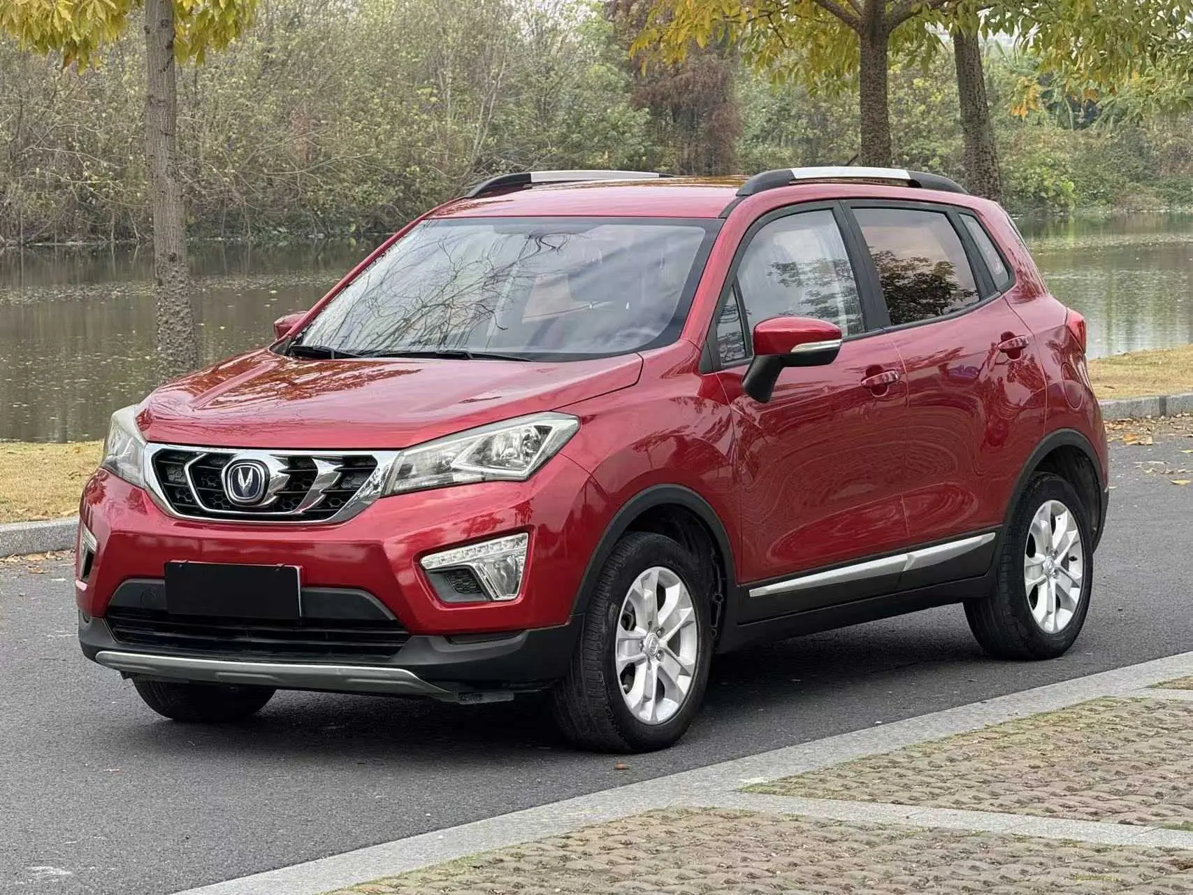 Changan CS15  из Китая