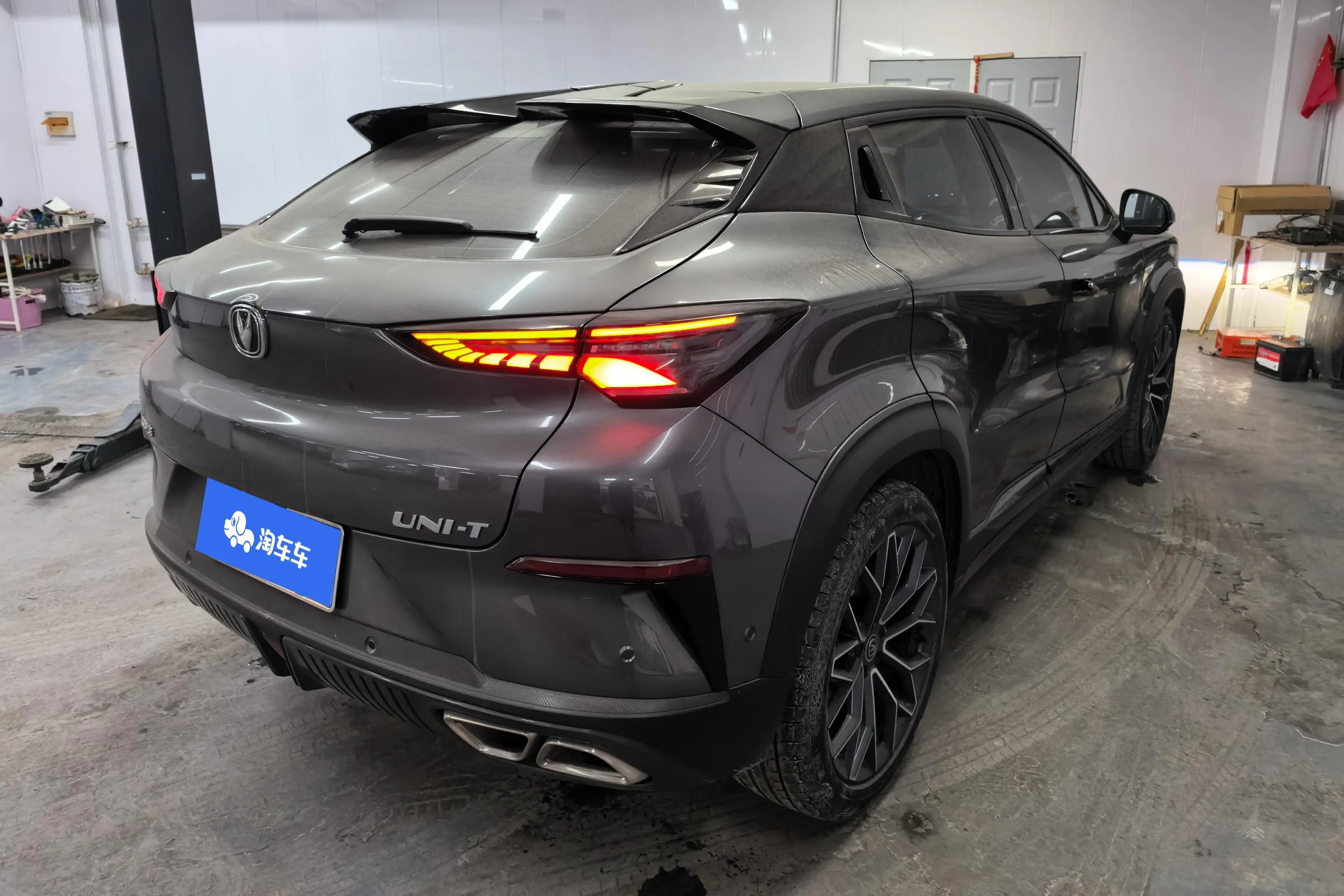 Changan UNI-T  из Китая