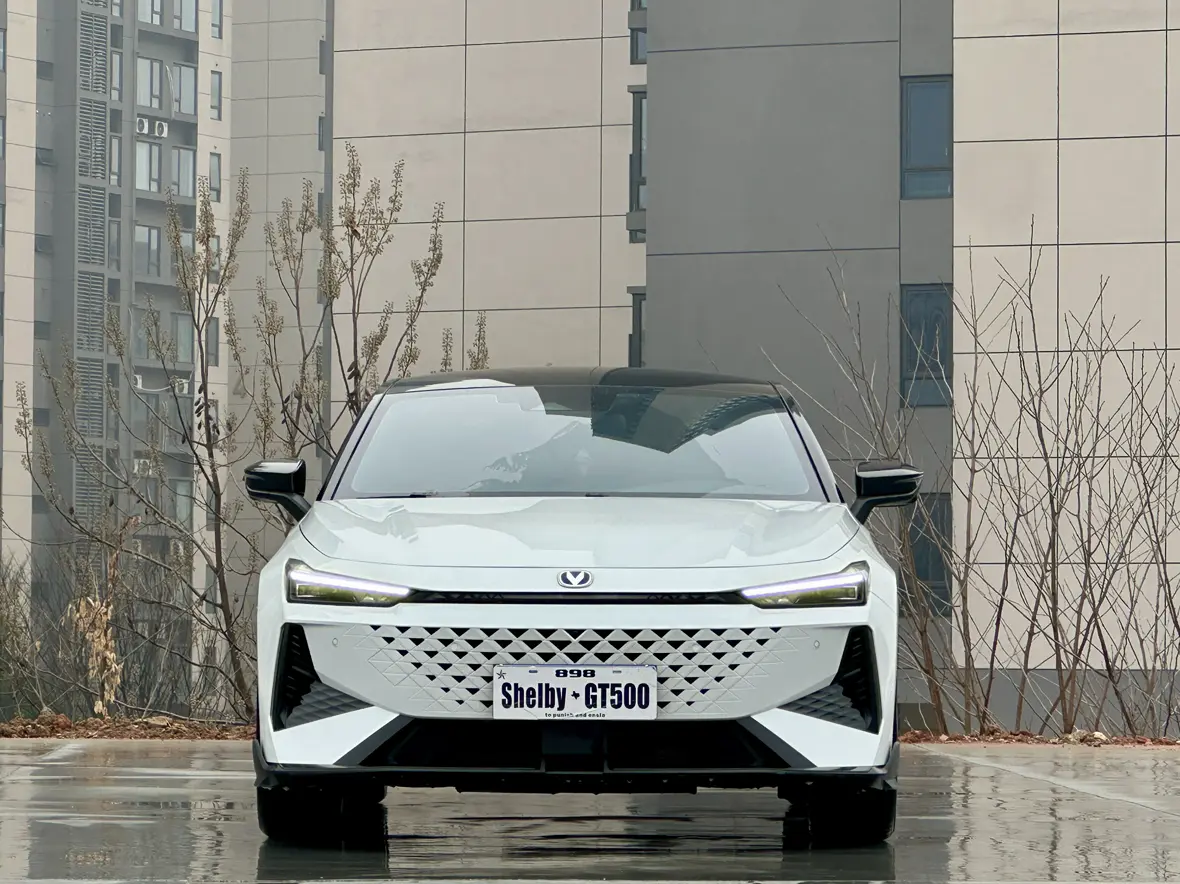 Changan UNI-V  из Китая