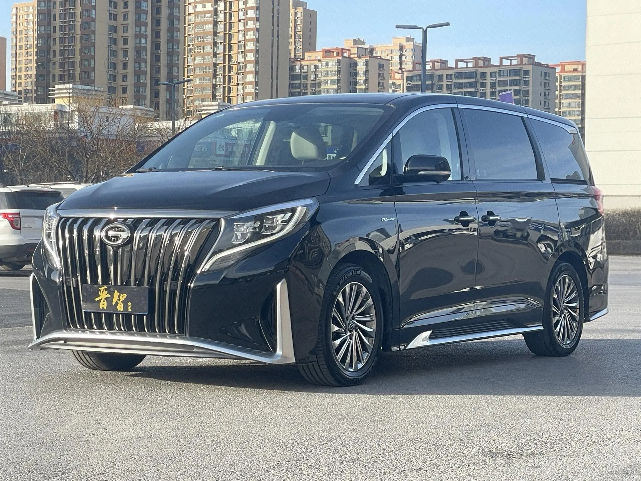 GAC Trumpchi M8  из Китая