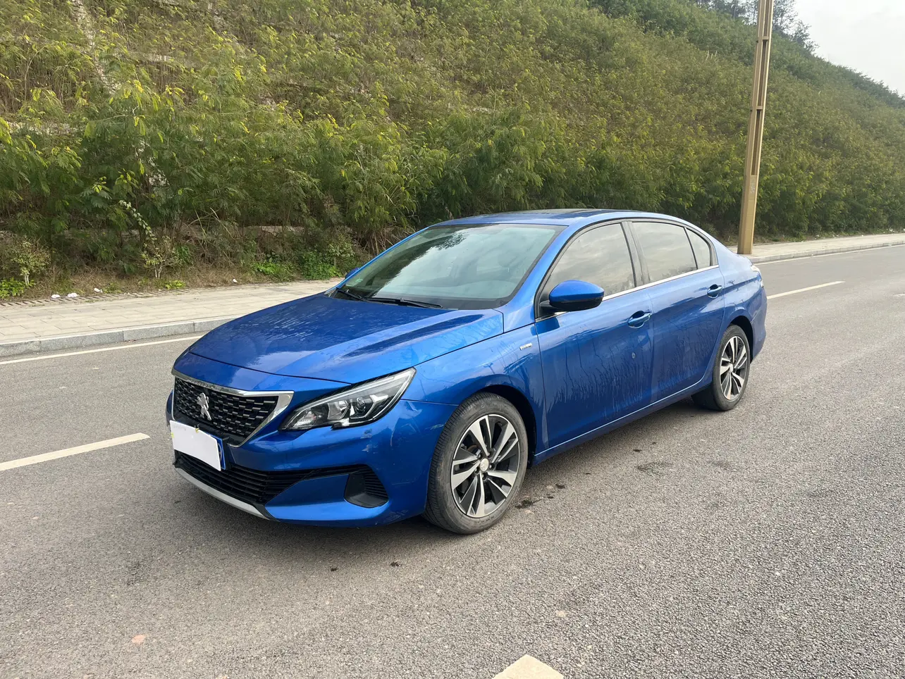 Peugeot 408