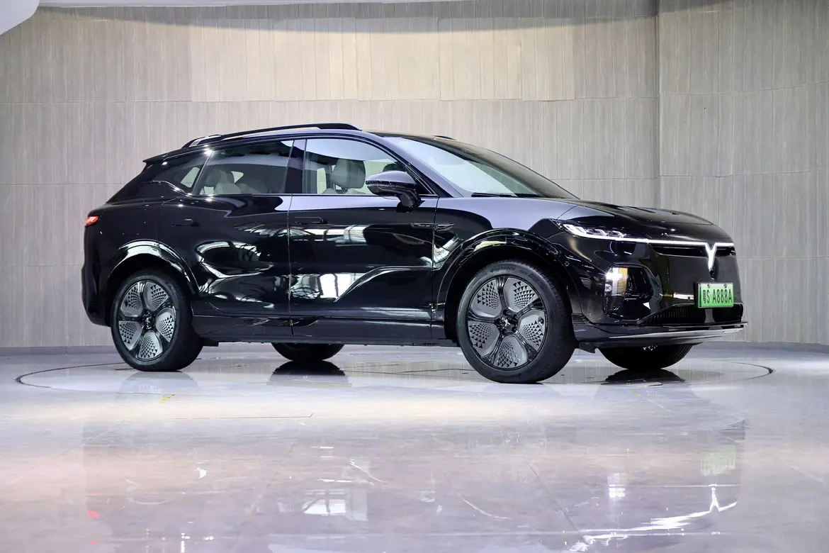 Voyah Courage  из Китая