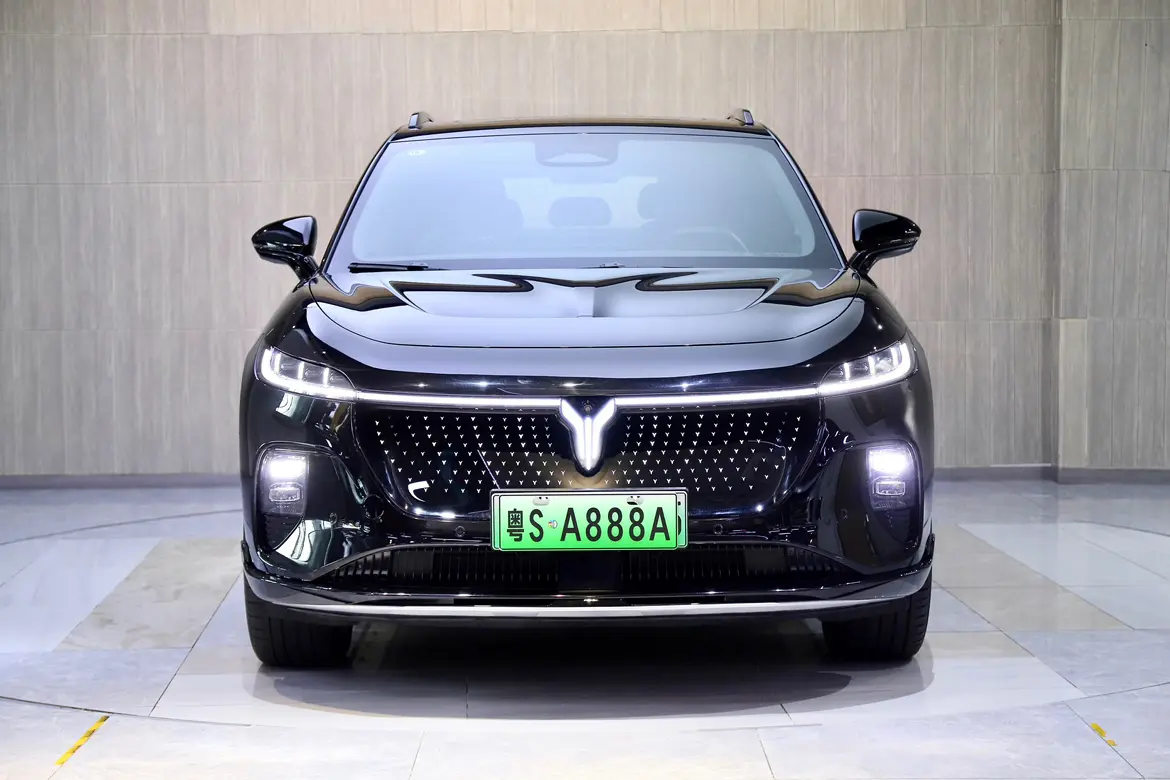 Voyah Courage  из Китая