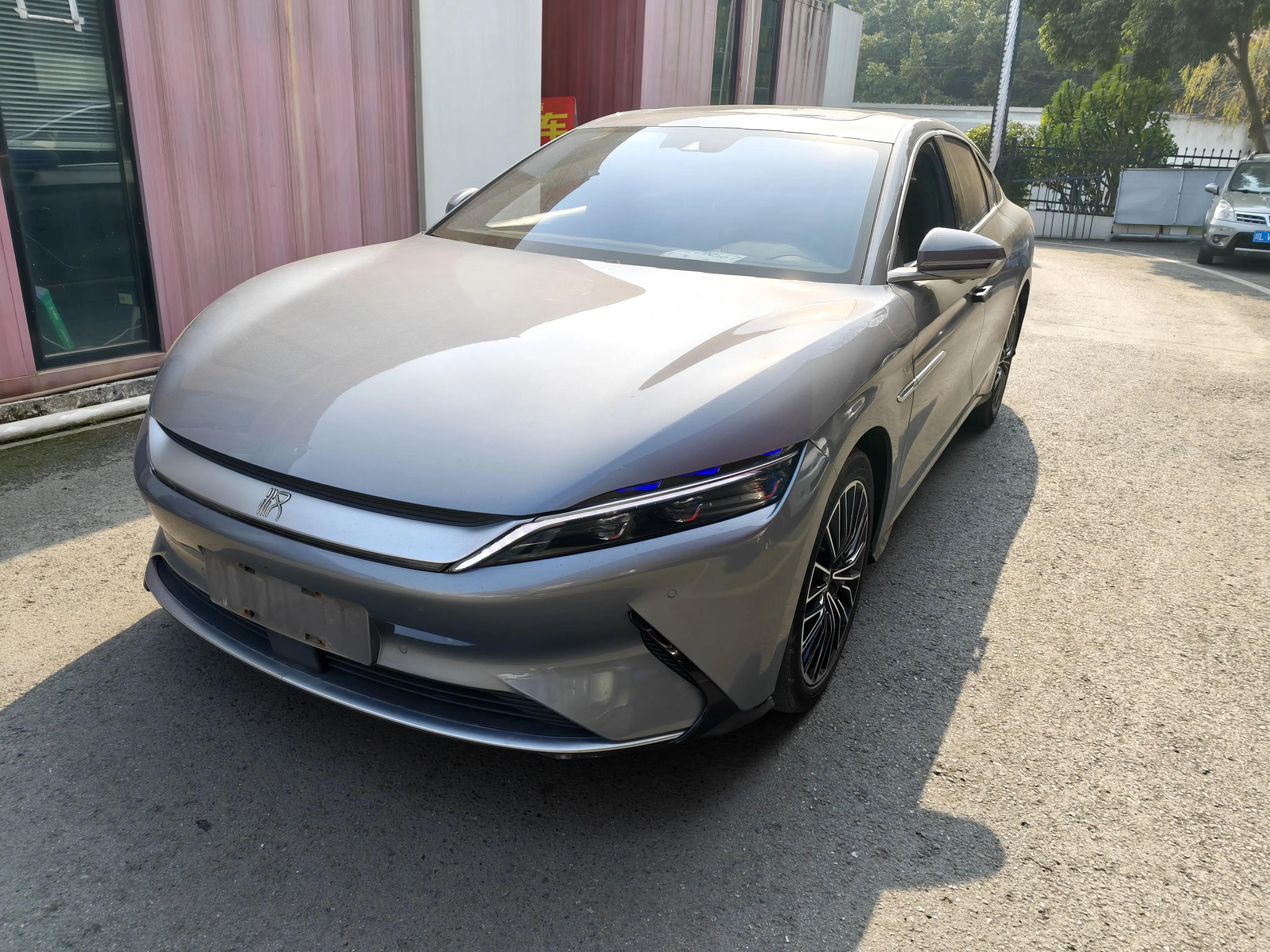 BYD Han EV