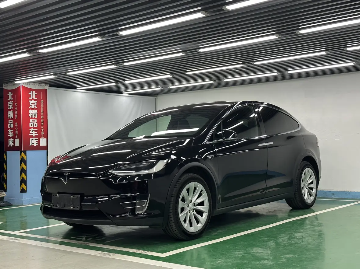 Tesla Model X  из Китая