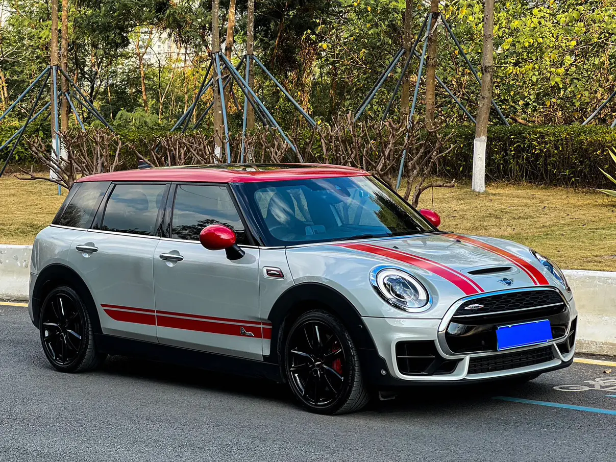MINI JCW CLUBMAN