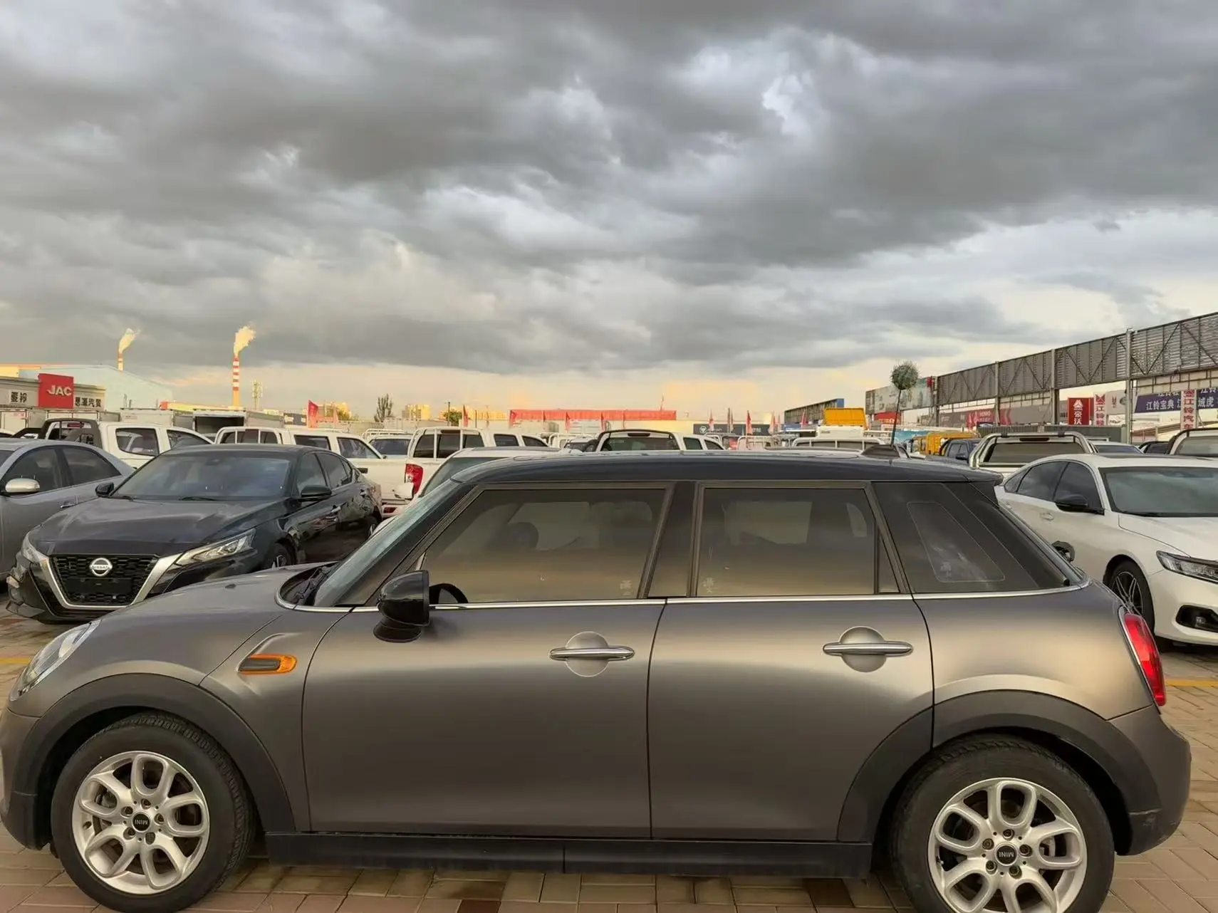 MINI 