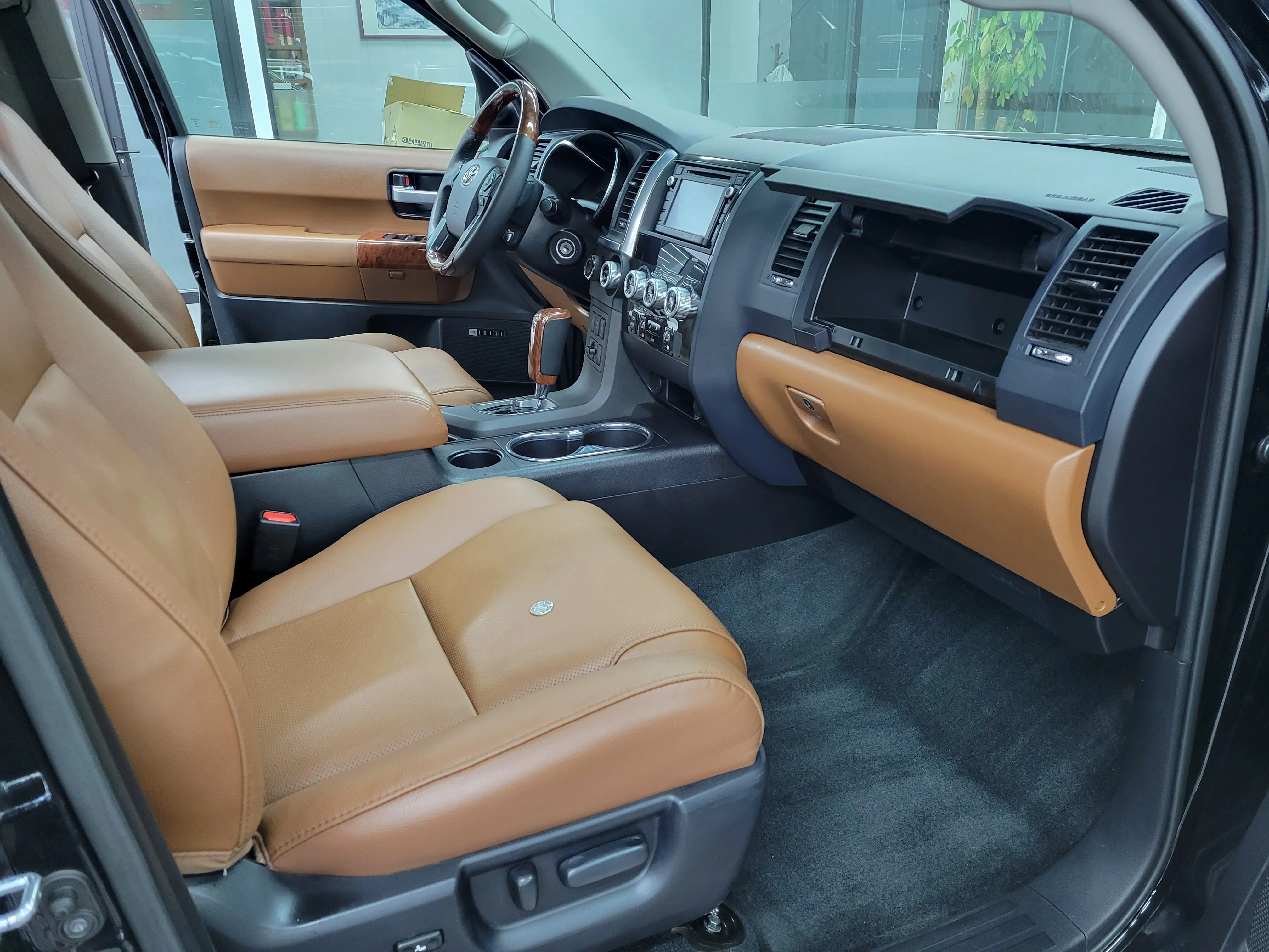 Toyota Sequoia