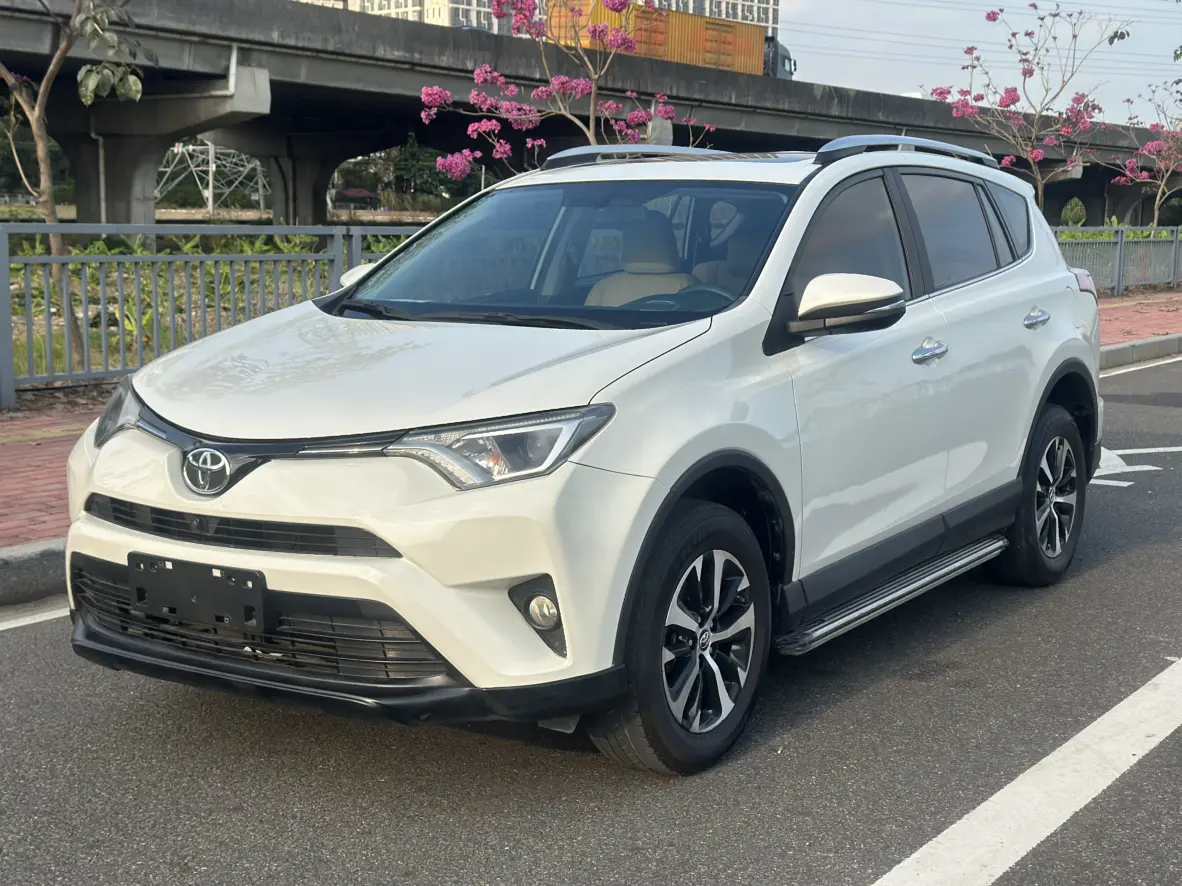 Toyota RAV4  из Китая