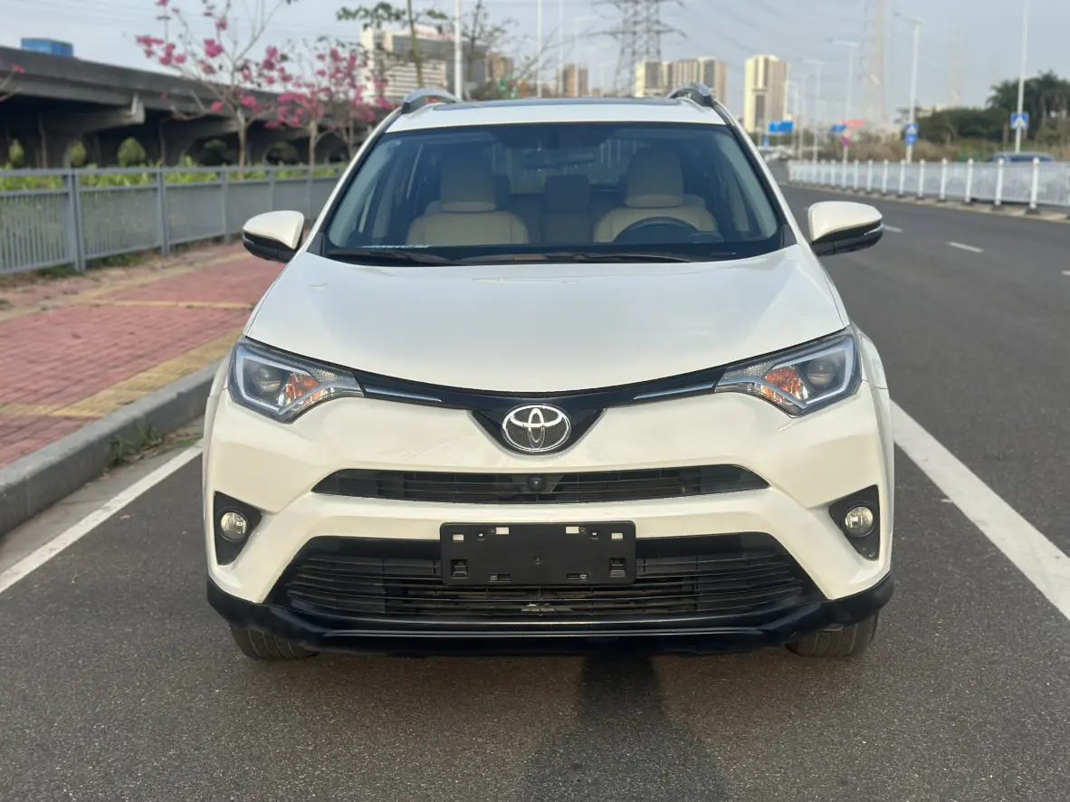 Toyota RAV4  из Китая