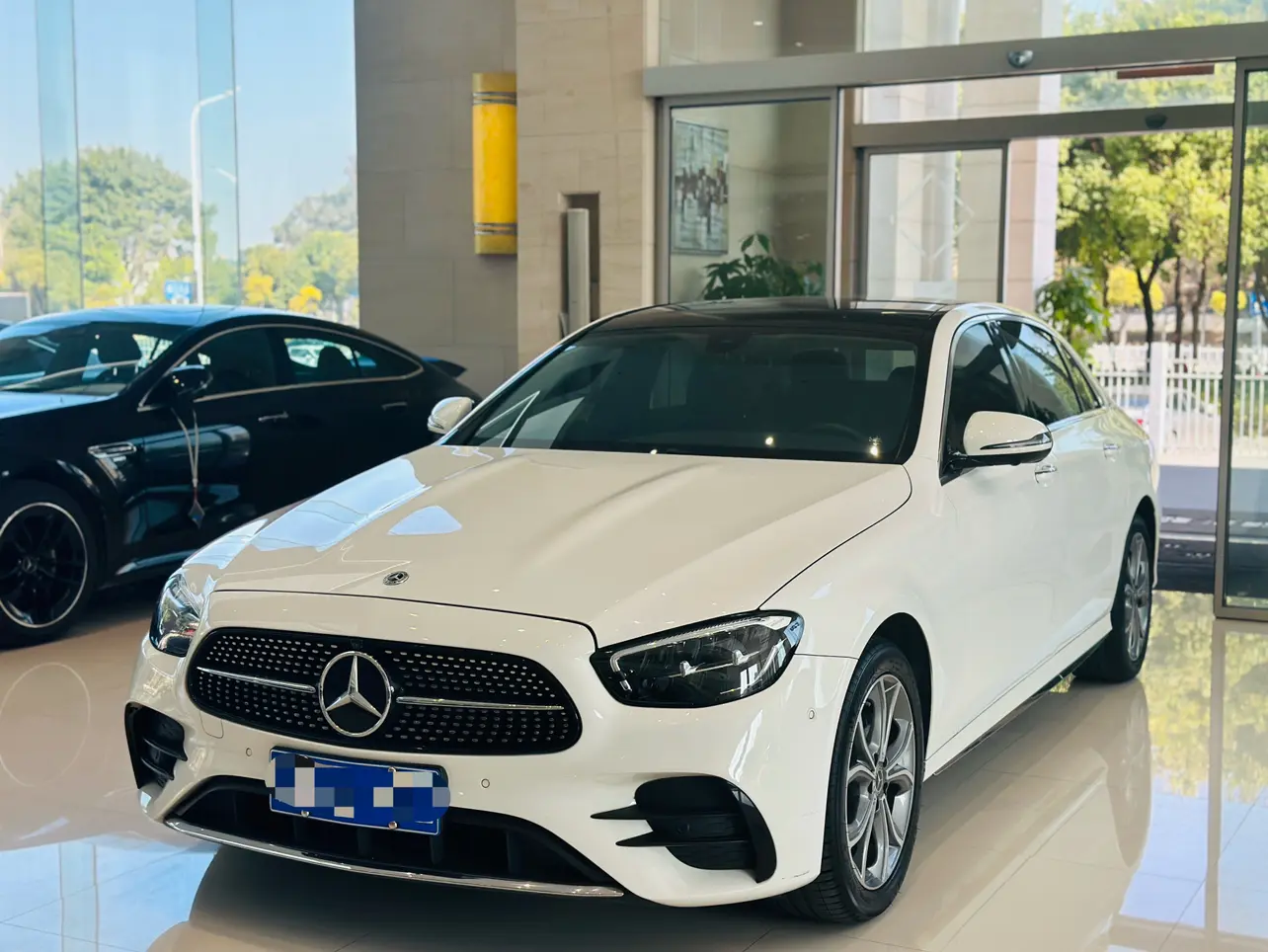 Mercedes-Benz E-Class  из Китая