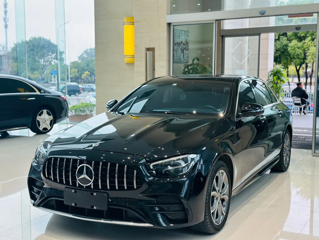 Mercedes-Benz E-Class  из Китая