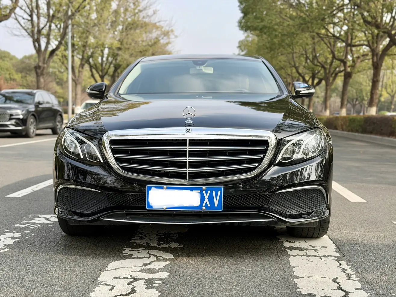 Mercedes-Benz E-Class  из Китая