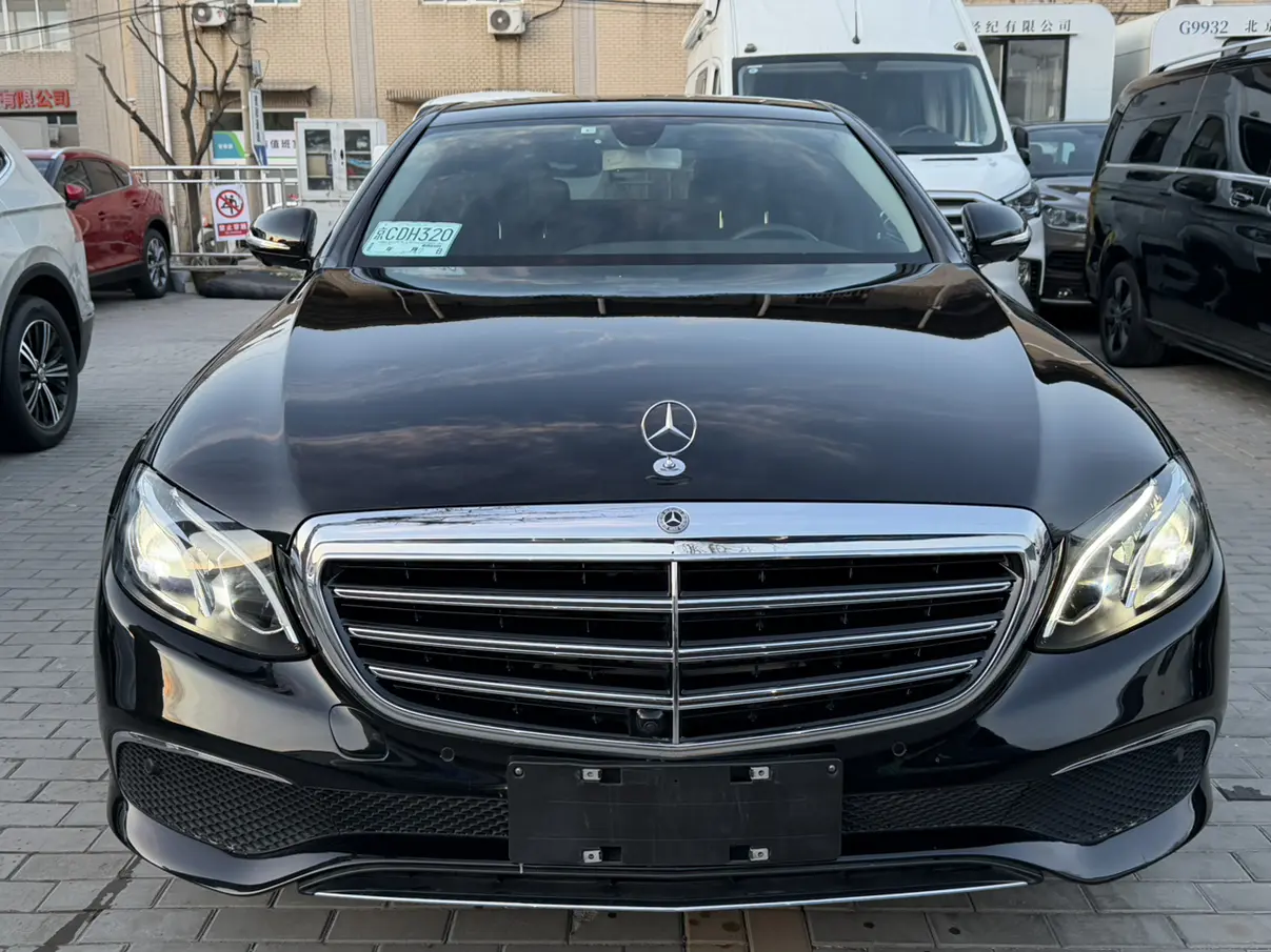 Mercedes-Benz E-Class  из Китая