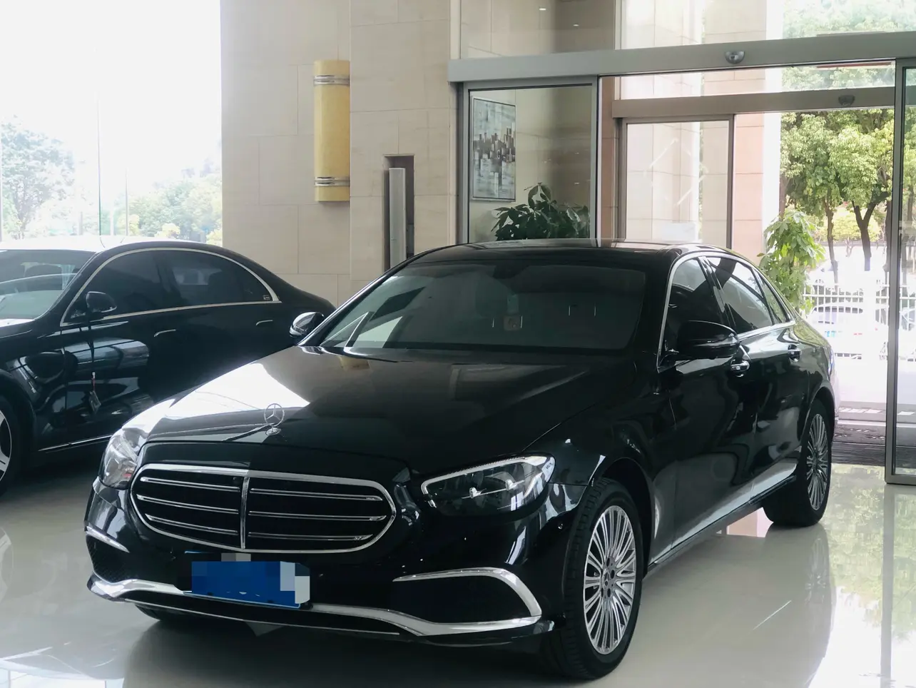 Mercedes-Benz E-Class  из Китая