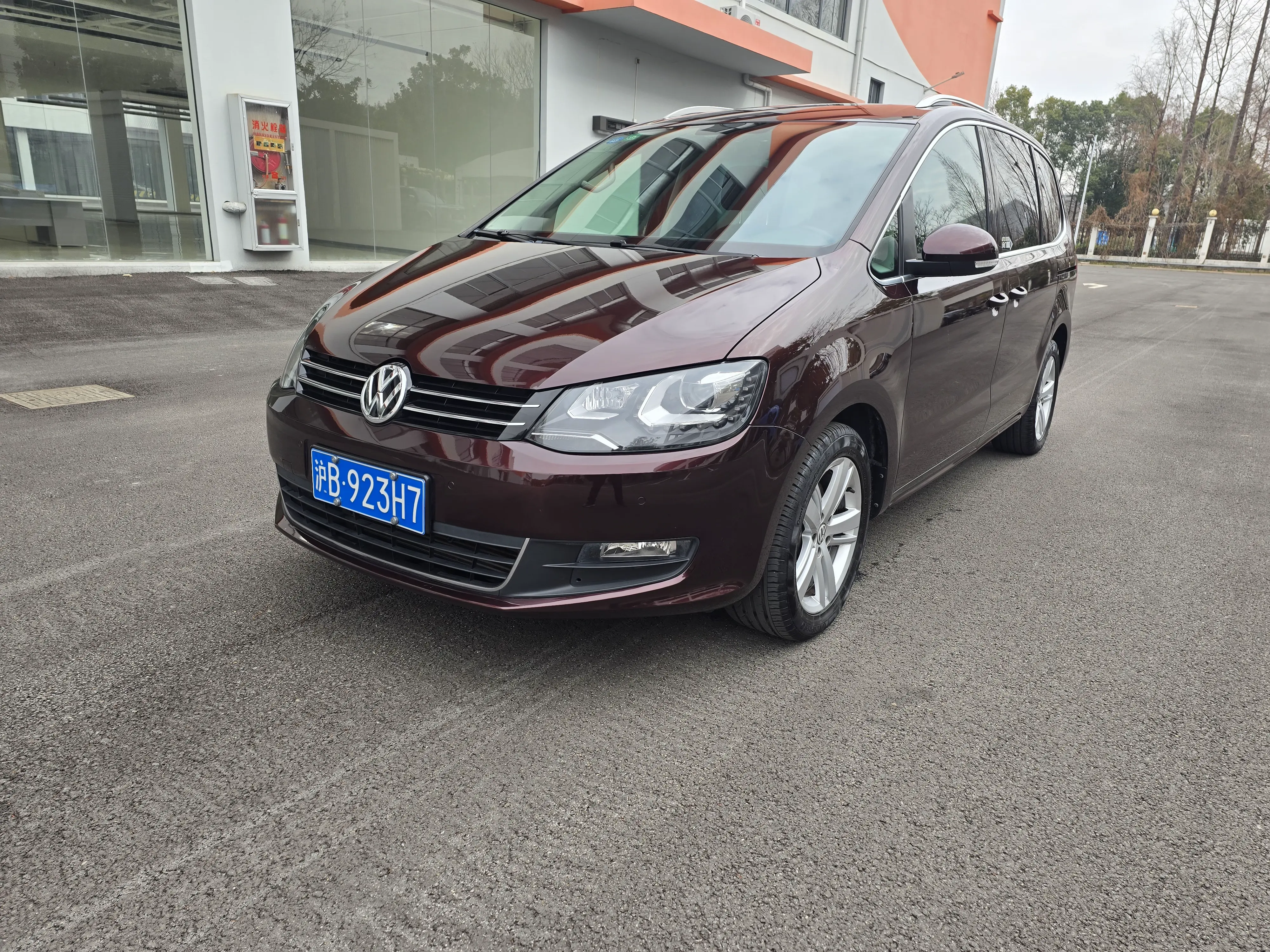 Volkswagen Sharon  из Китая