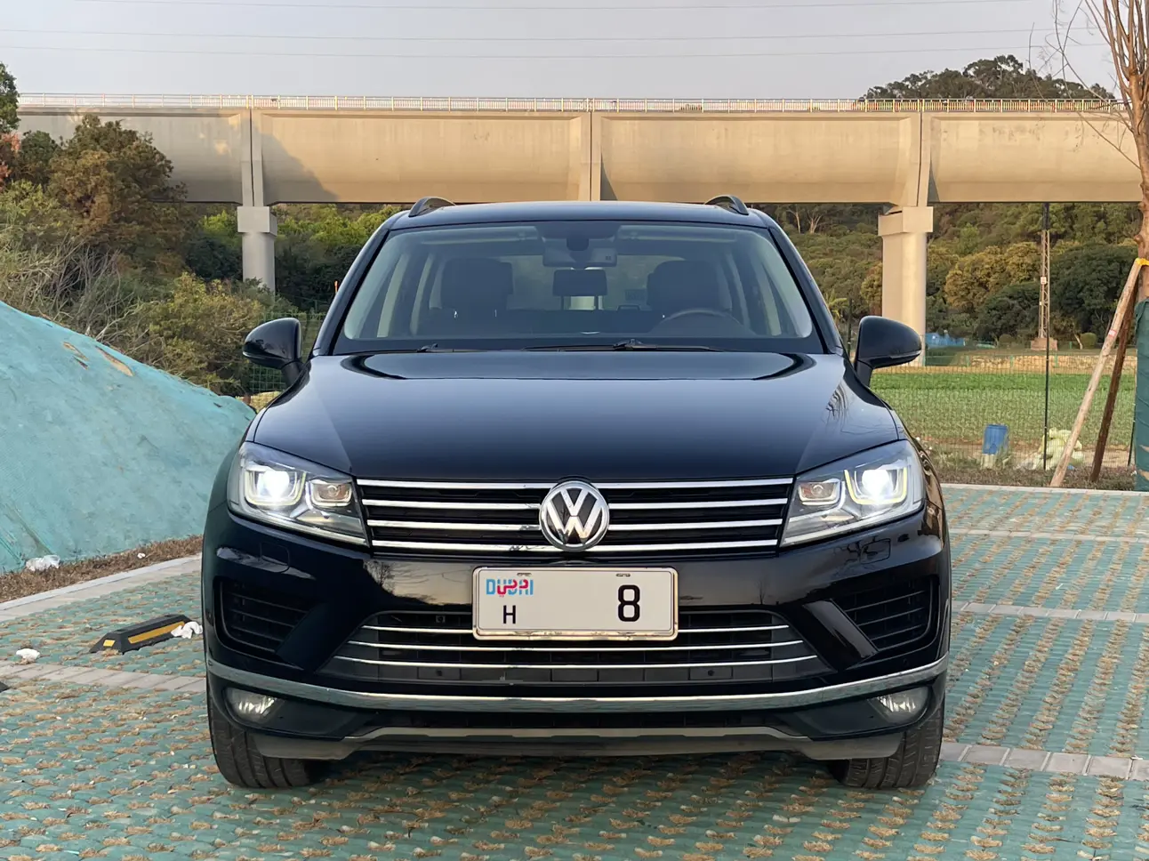 Volkswagen Touareg  из Китая