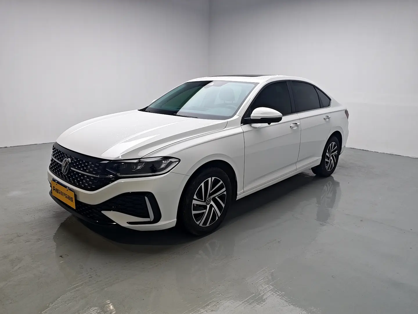 Volkswagen Lavida  из Китая