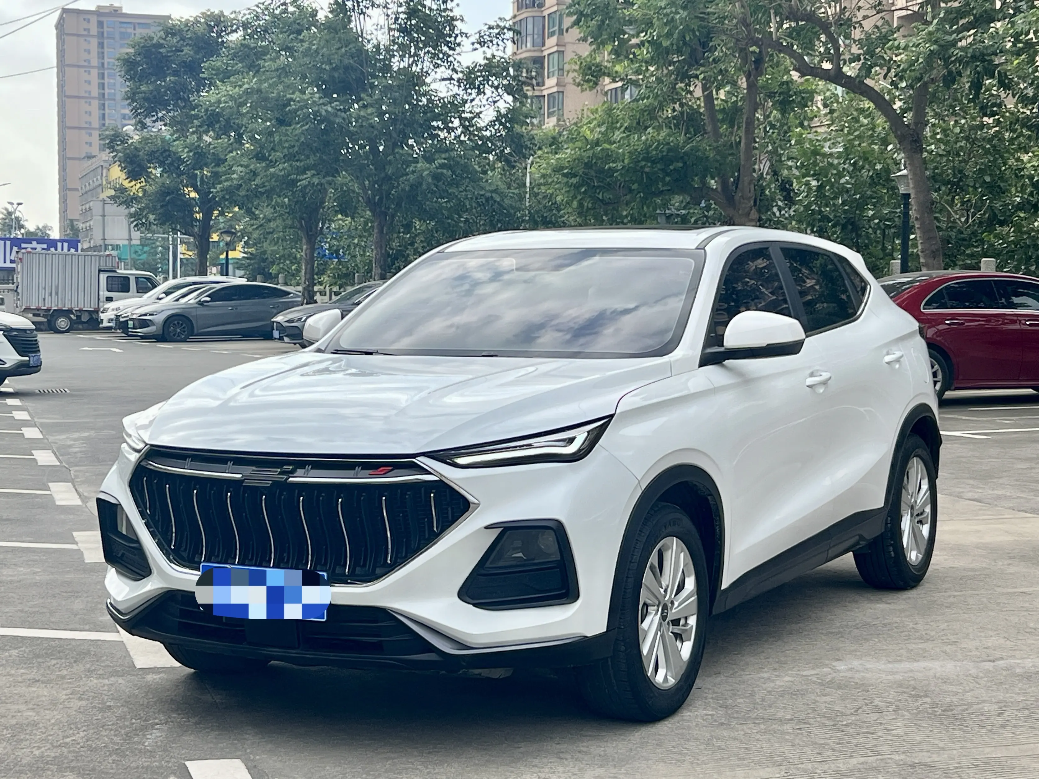 Oshan Changan Auchan X5