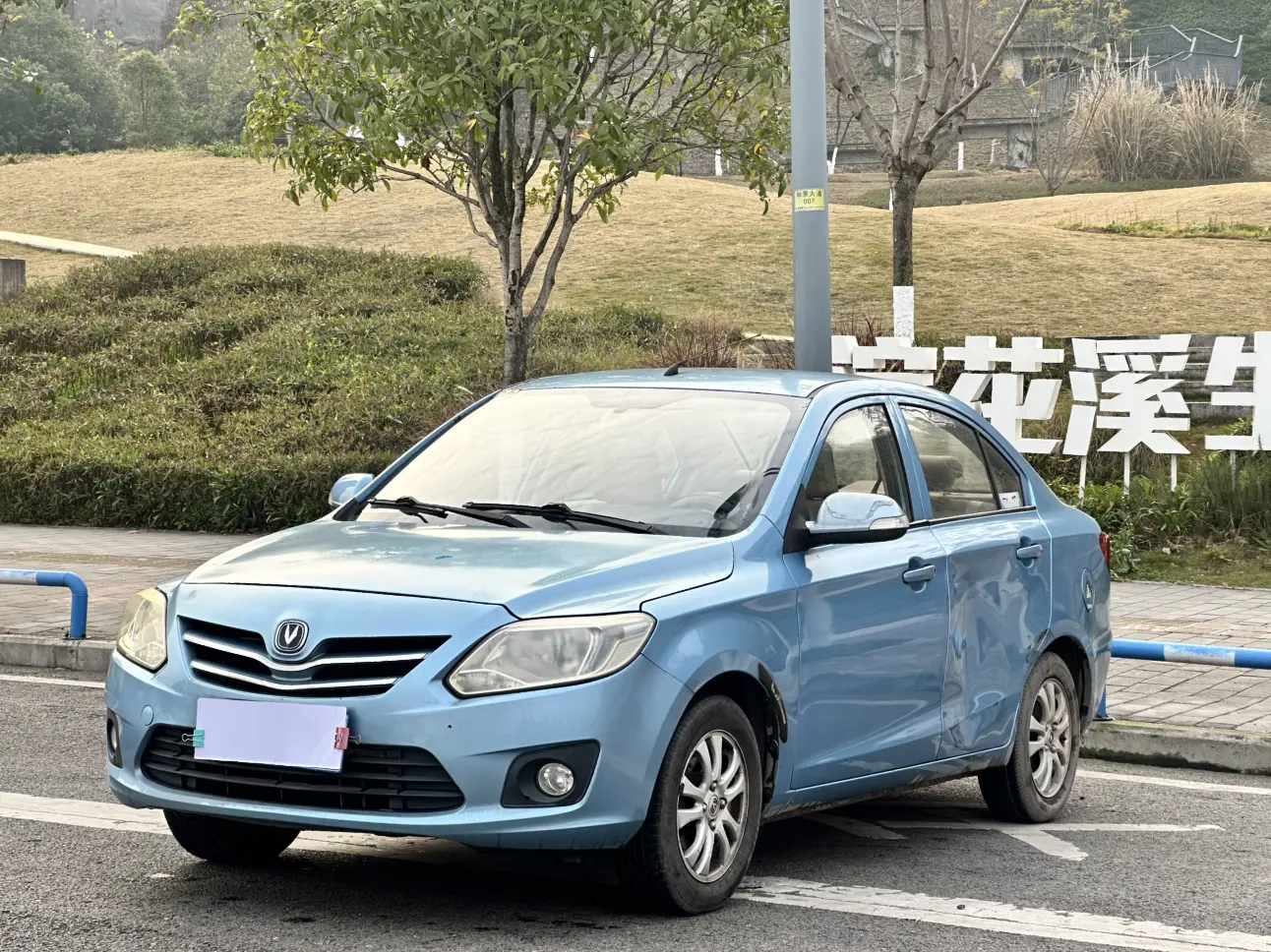 Changan Yuexiang V3  из Китая