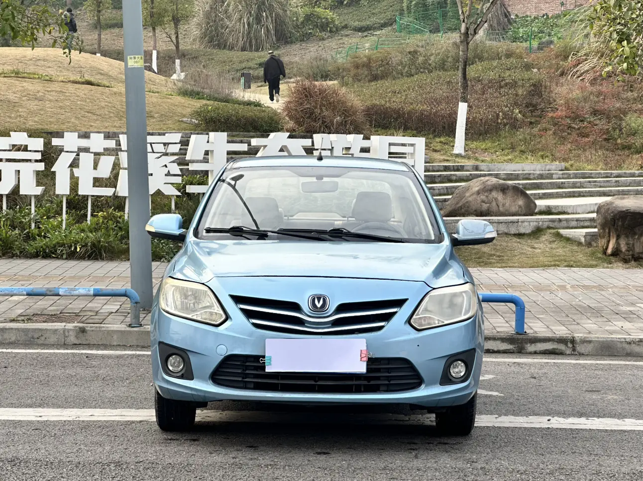 Changan Yuexiang V3  из Китая