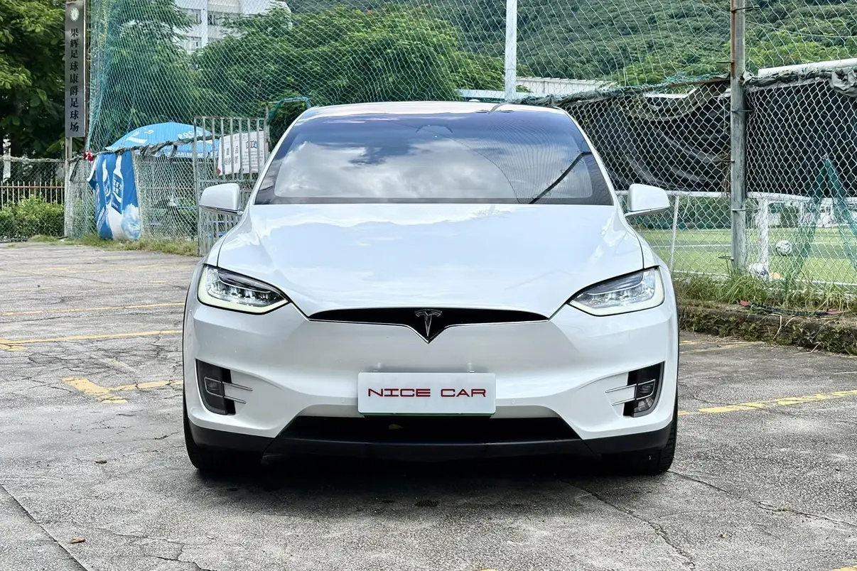 Tesla Model X  из Китая