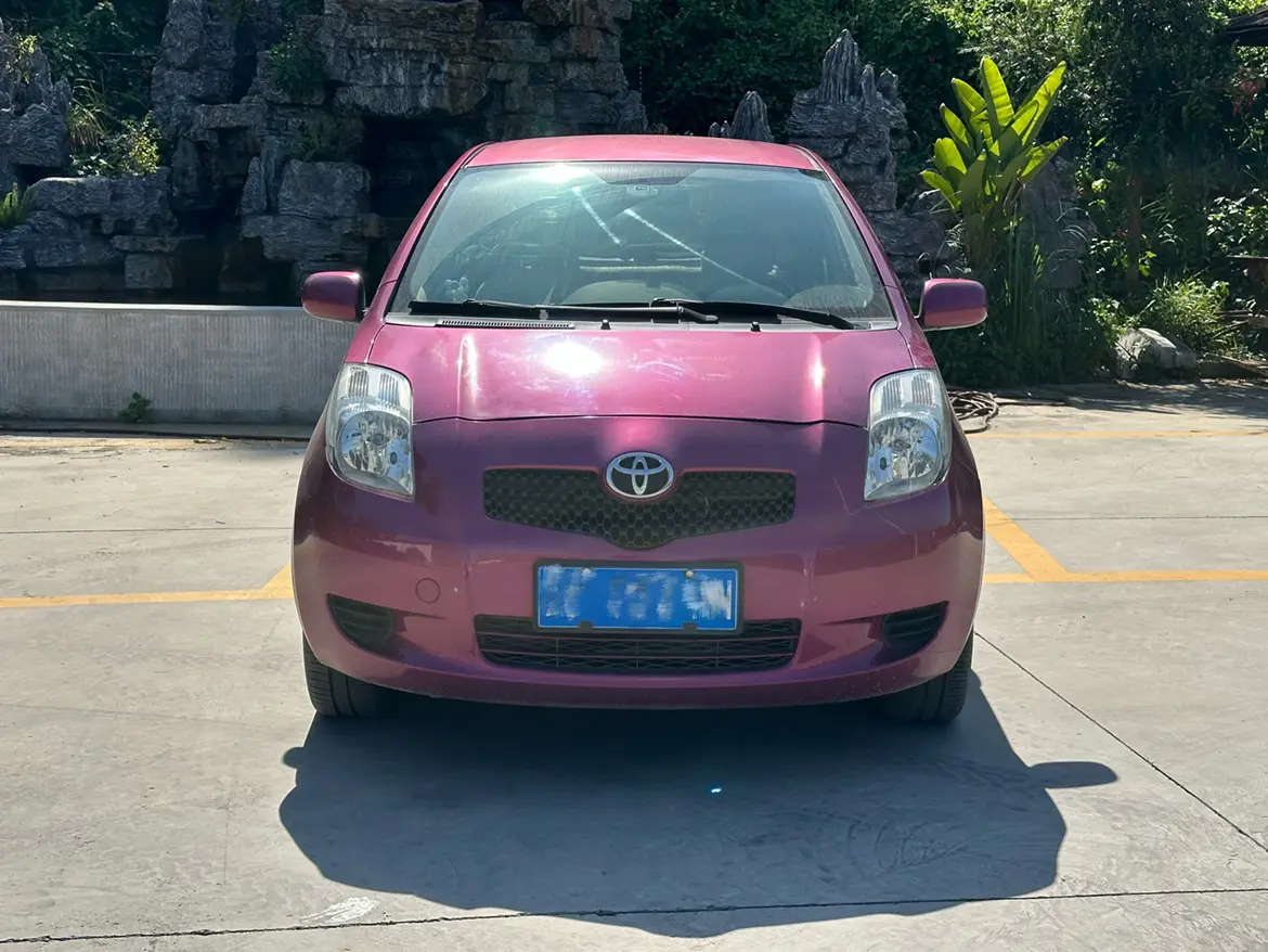 Toyota Yaris  из Китая