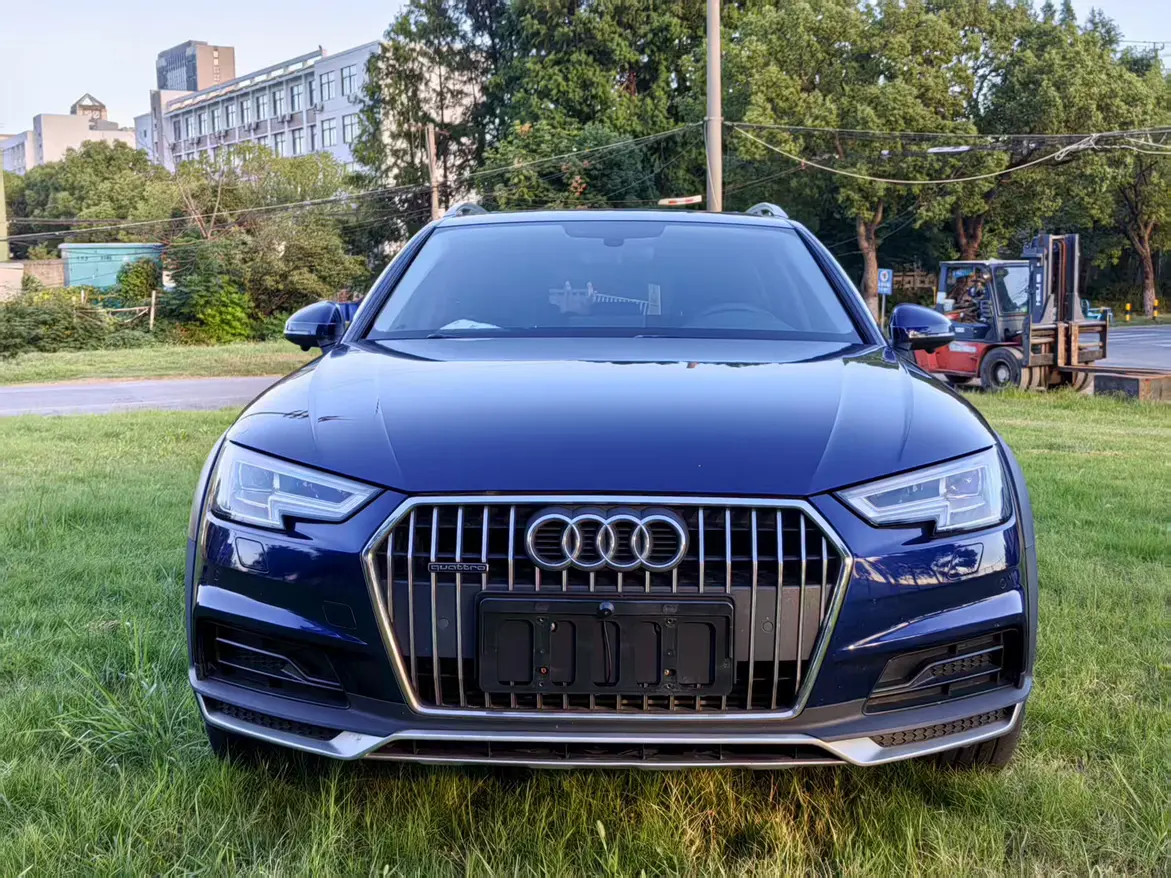 Audi A4  из Китая