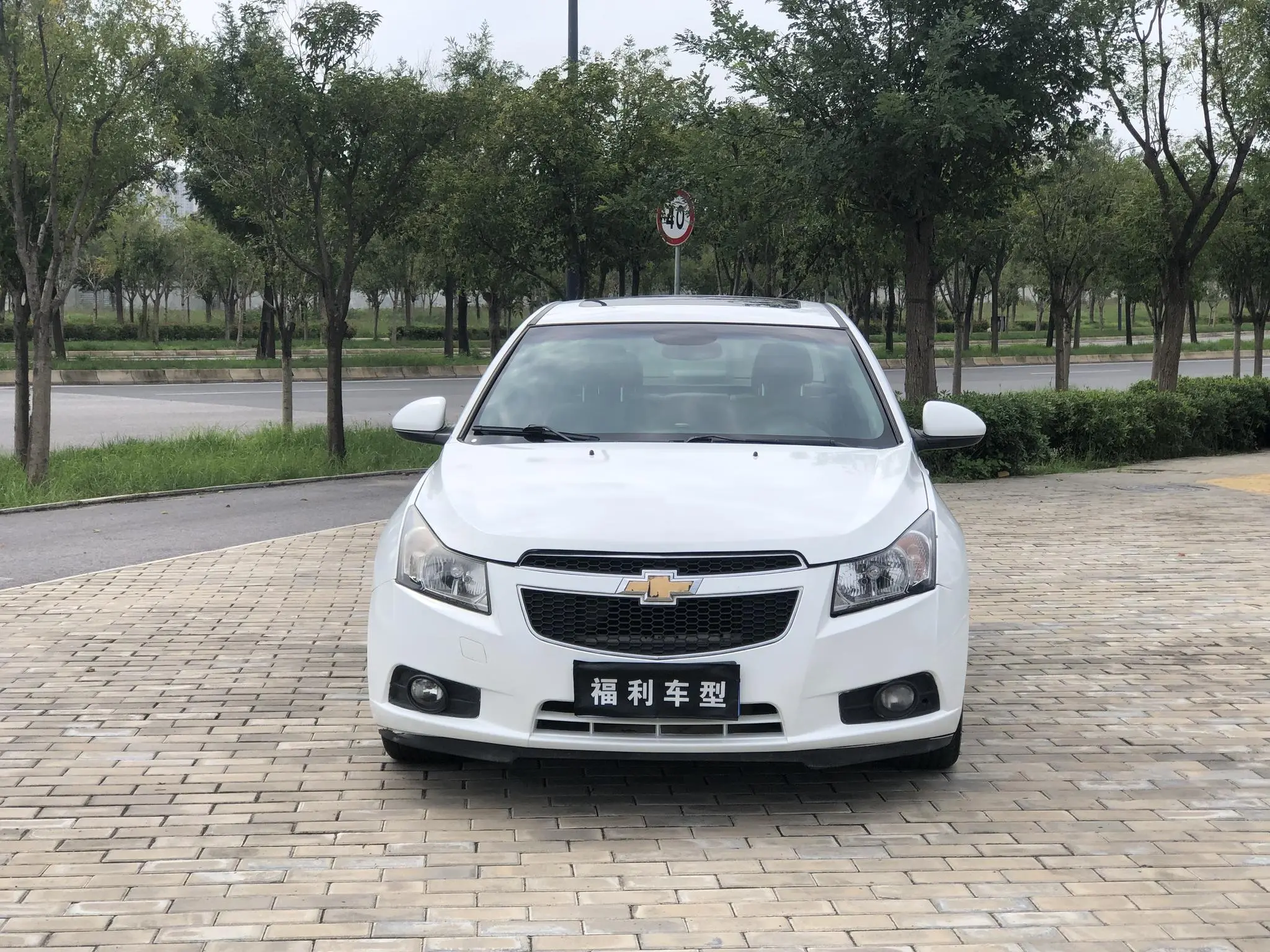 Chevrolet Monza (Cruze)  из Китая