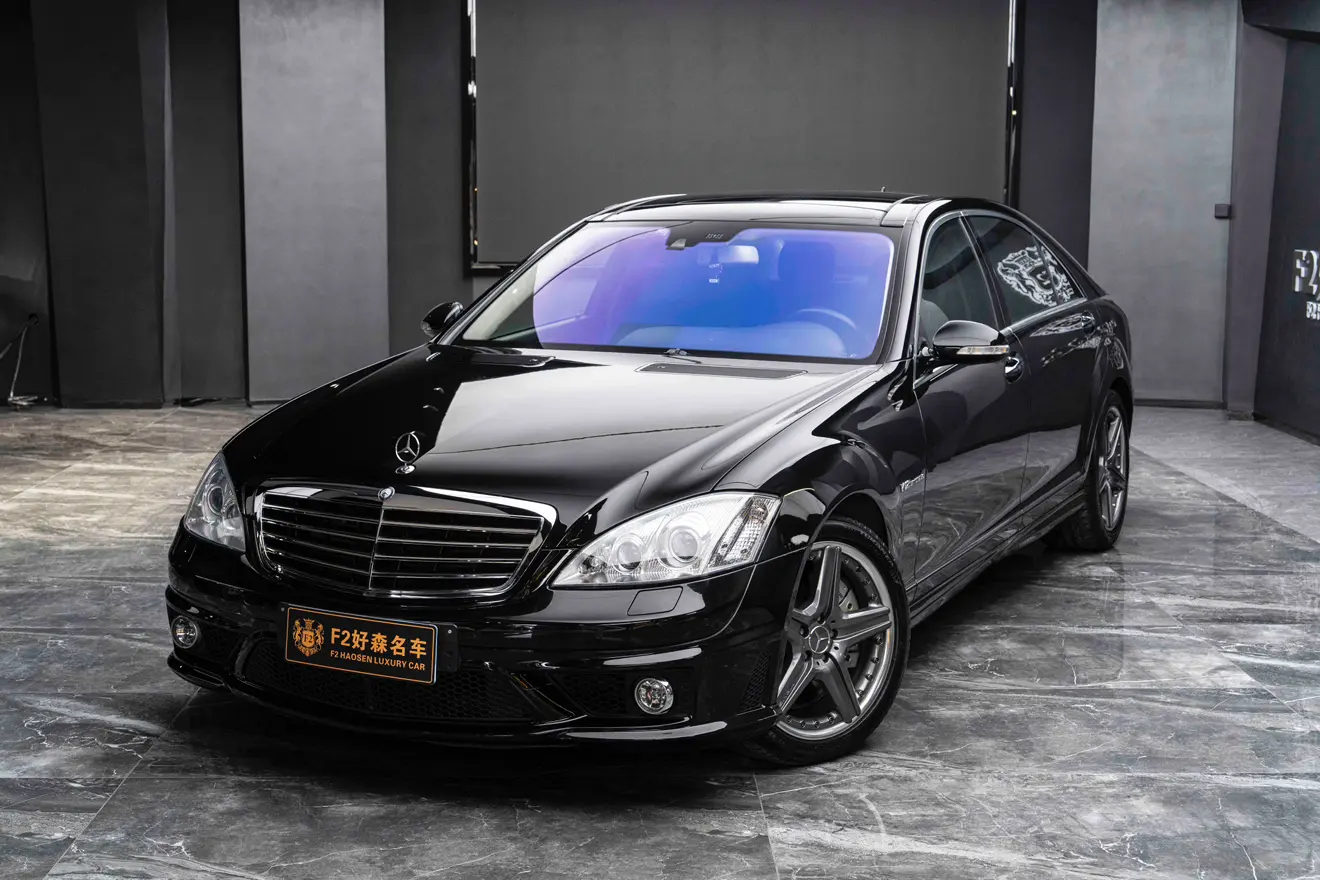 Mercedes-Benz S-Class AMG  из Китая