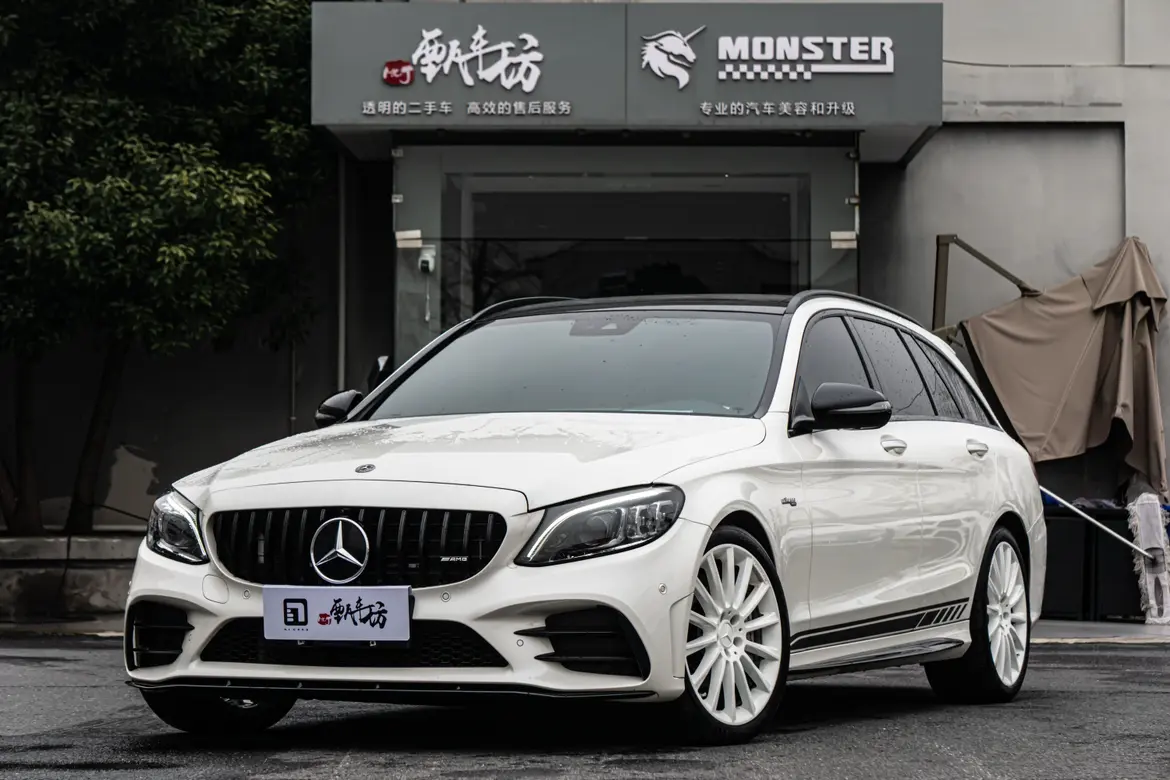 Mercedes-Benz C-Class AMG  из Китая
