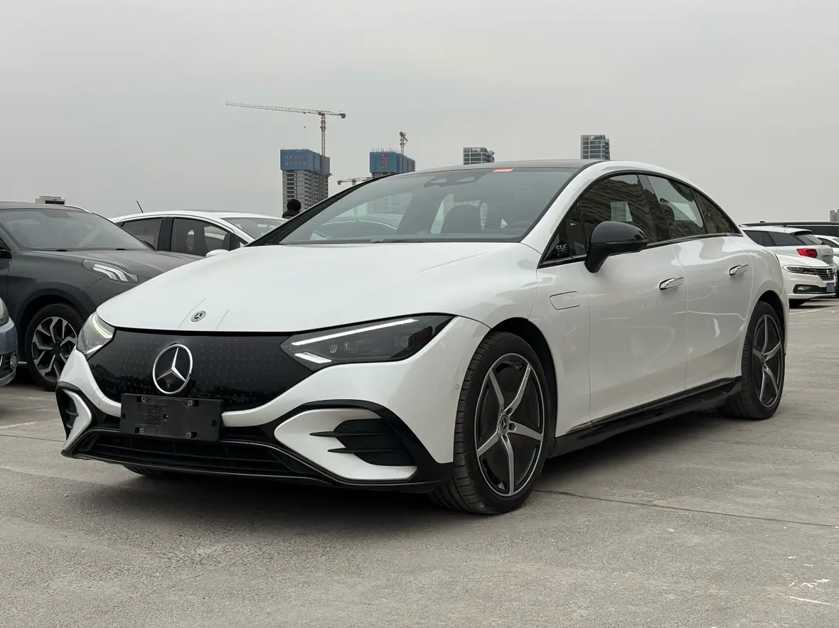 Mercedes-Benz EQE  из Китая