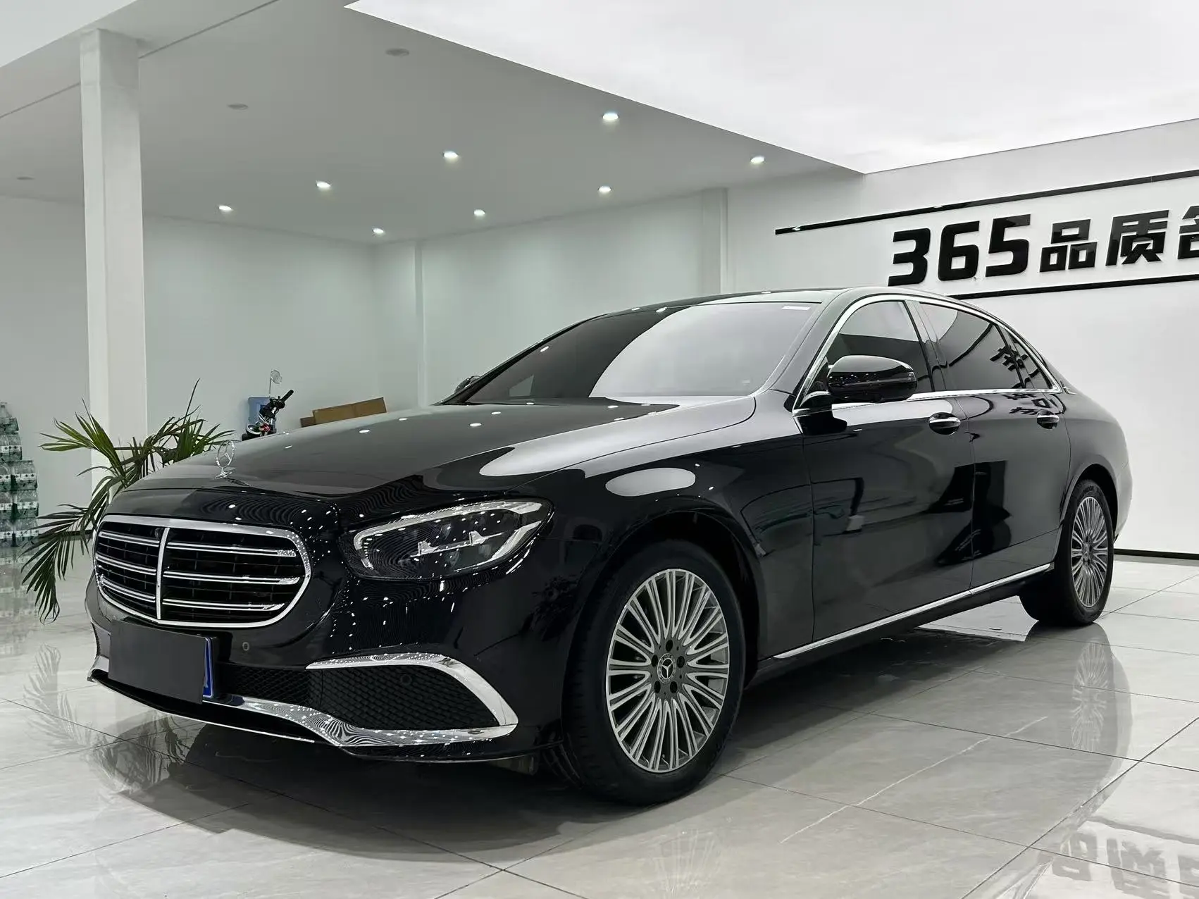 Mercedes-Benz E-Class  из Китая