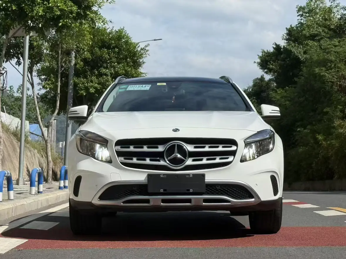 Mercedes-Benz GLA  из Китая