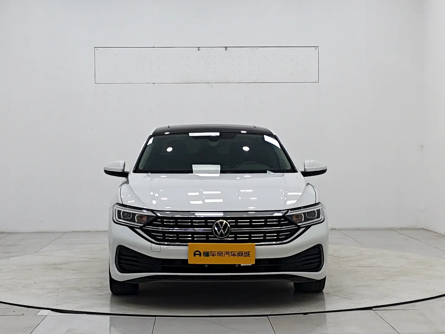 Volkswagen Sagitar  из Китая