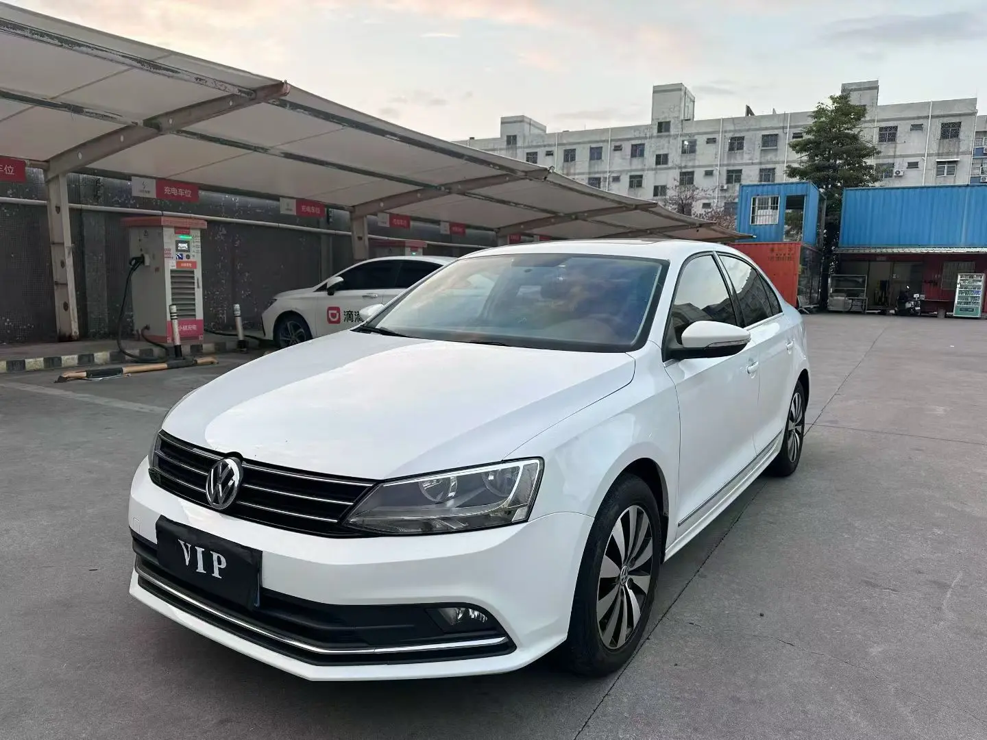 Volkswagen Sagitar  из Китая