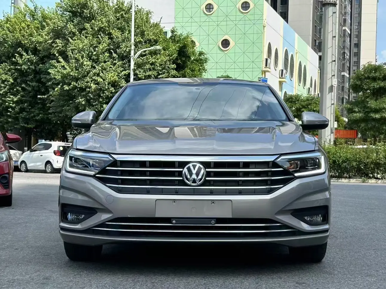 Volkswagen Sagitar  из Китая