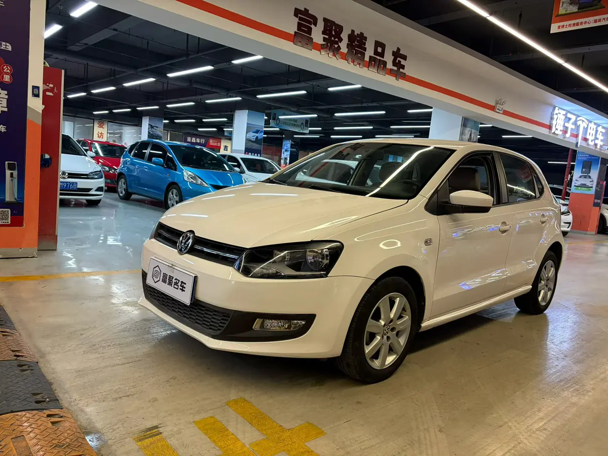 Volkswagen Polo  из Китая