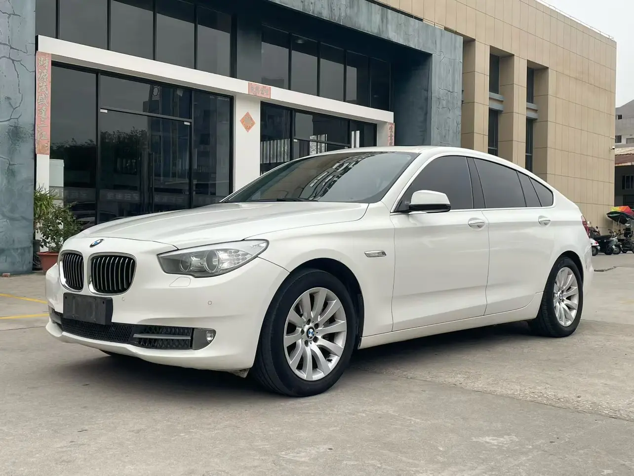 BMW 5 Series GT  из Китая