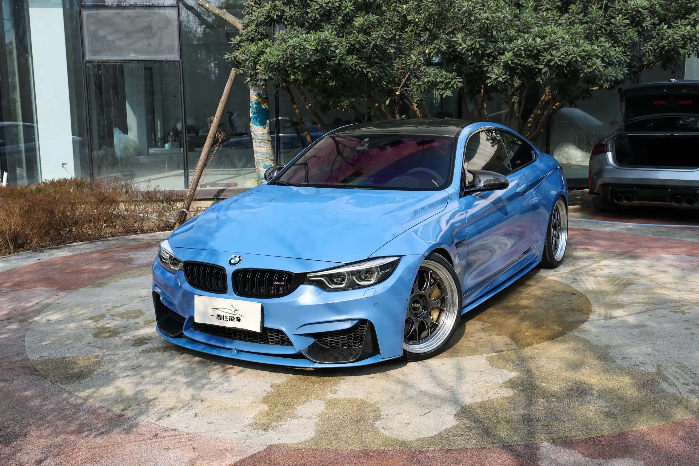 BMW M4  из Китая