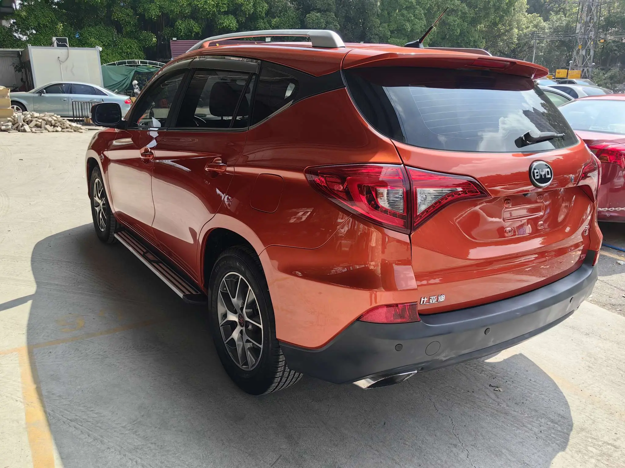 BYD Song