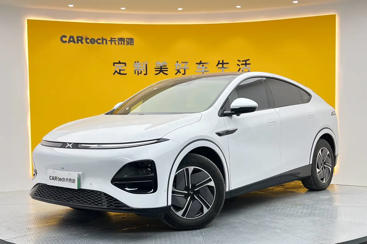 Xpeng G6  из Китая