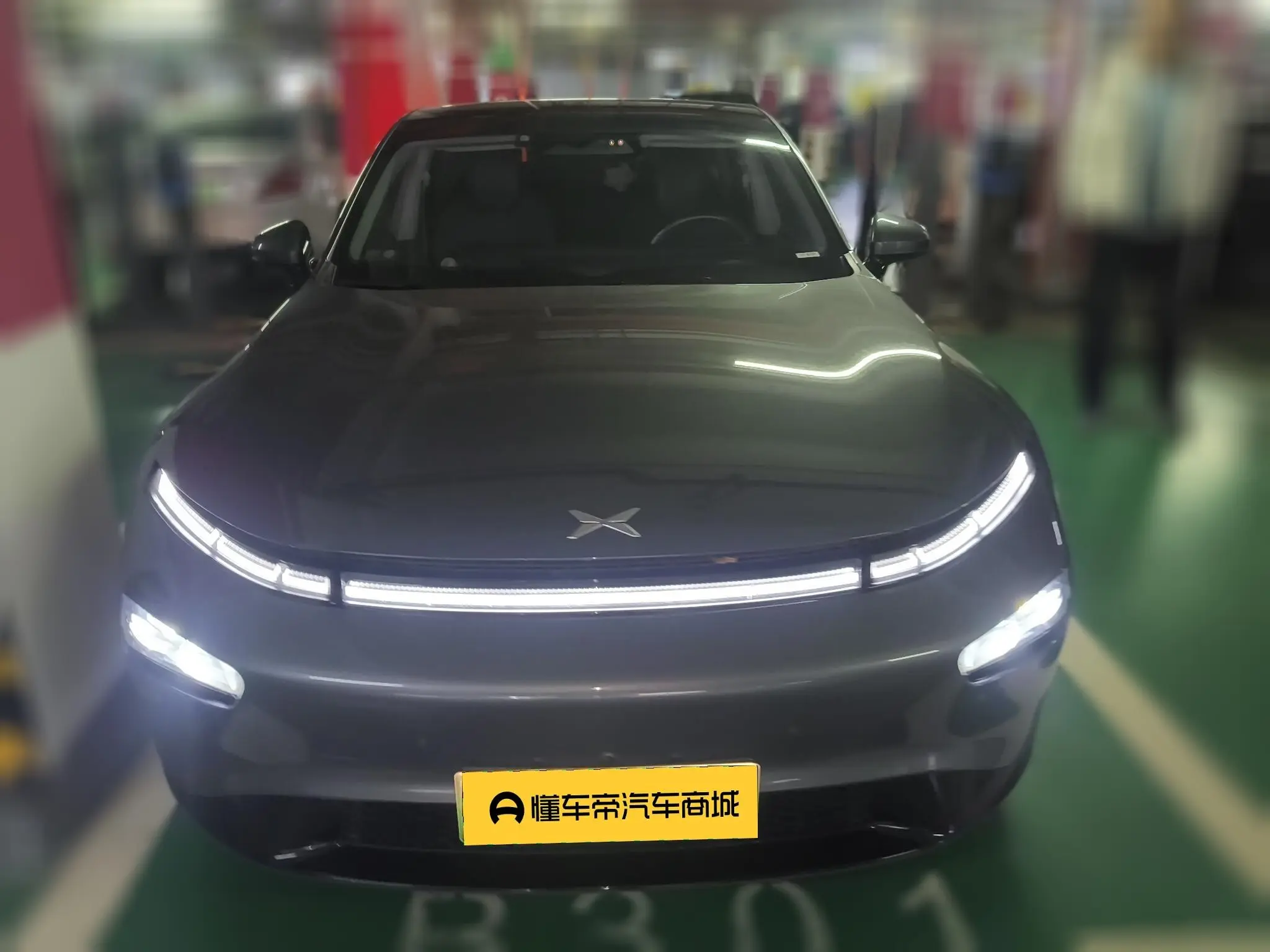 Xpeng P7  из Китая