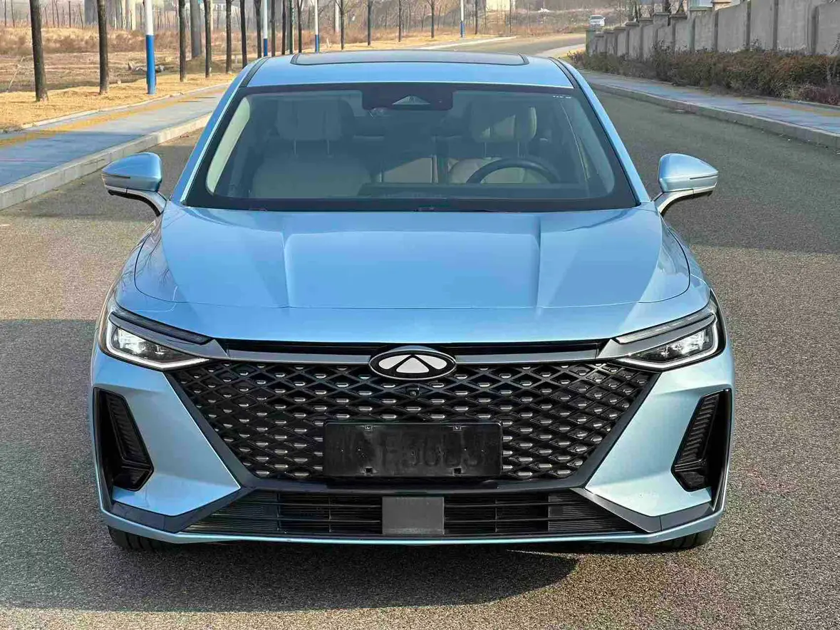 Chery Fengyun A8  из Китая