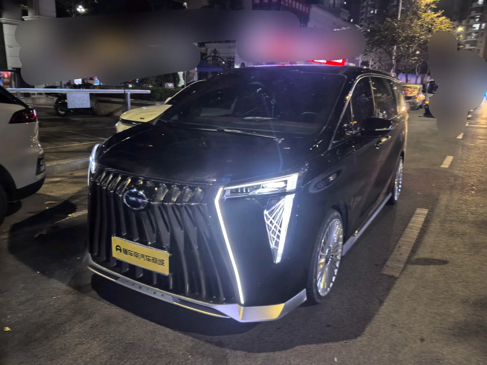 GAC Trumpchi M8  из Китая