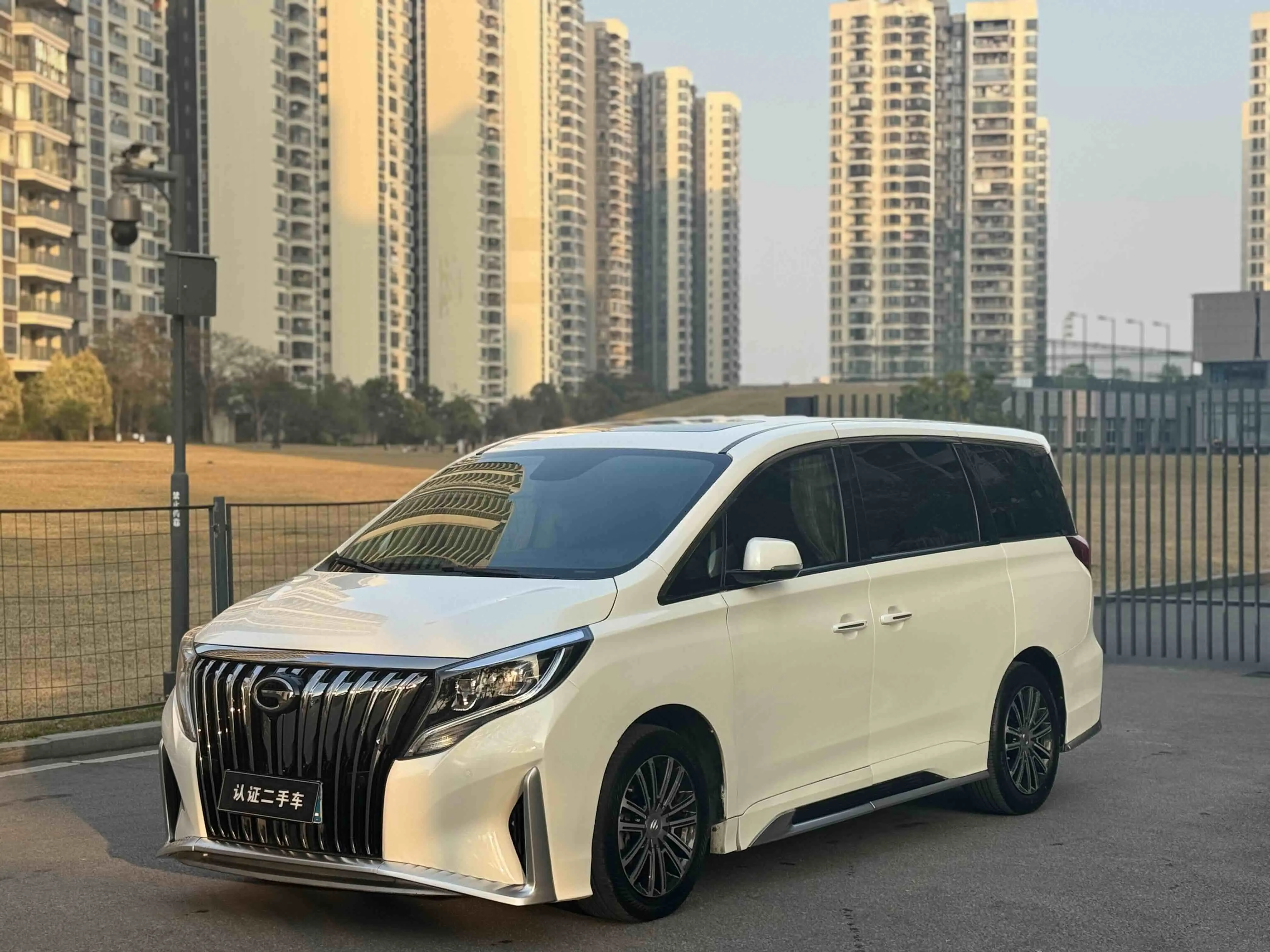 GAC Trumpchi M8  из Китая