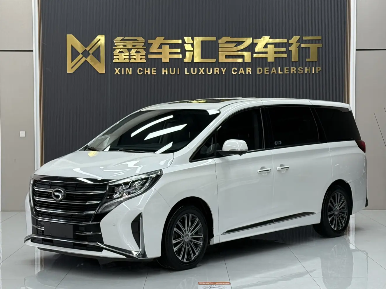 GAC Trumpchi M8  из Китая