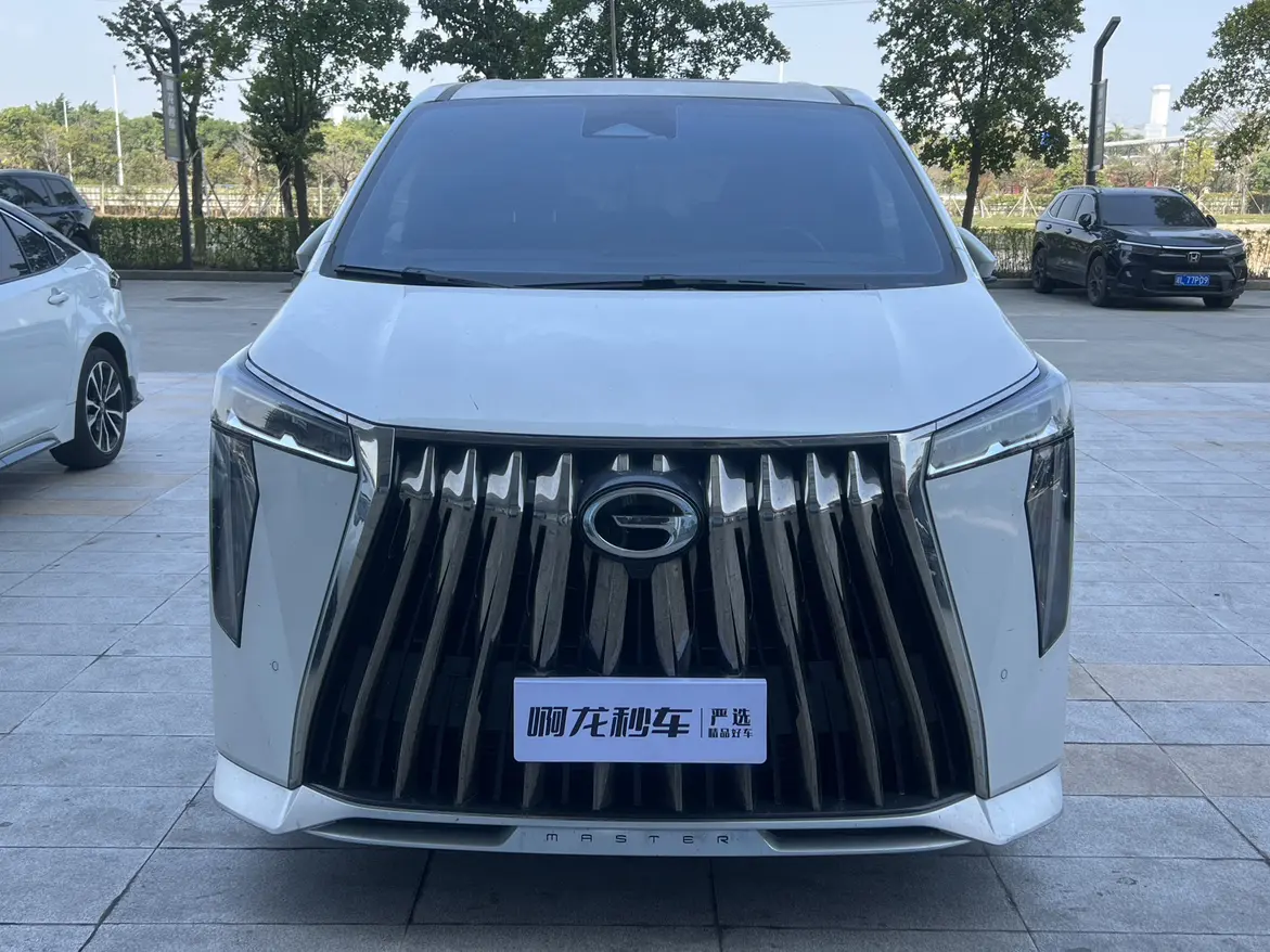 GAC Trumpchi M8  из Китая