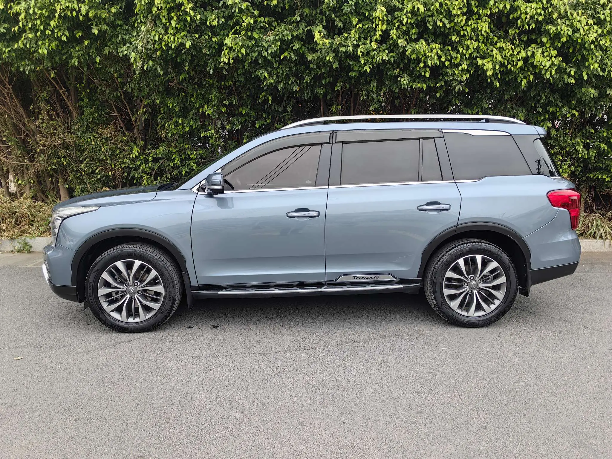 GAC Trumpchi GS8  из Китая